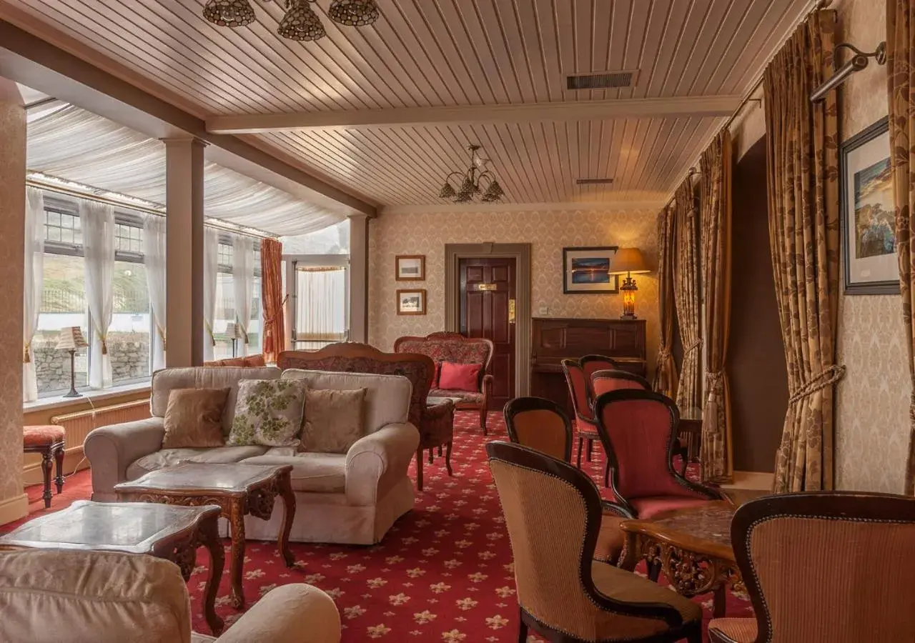 Lounge or bar in Sandhouse Hotel Lounge or bar in Sandhouse Hotel