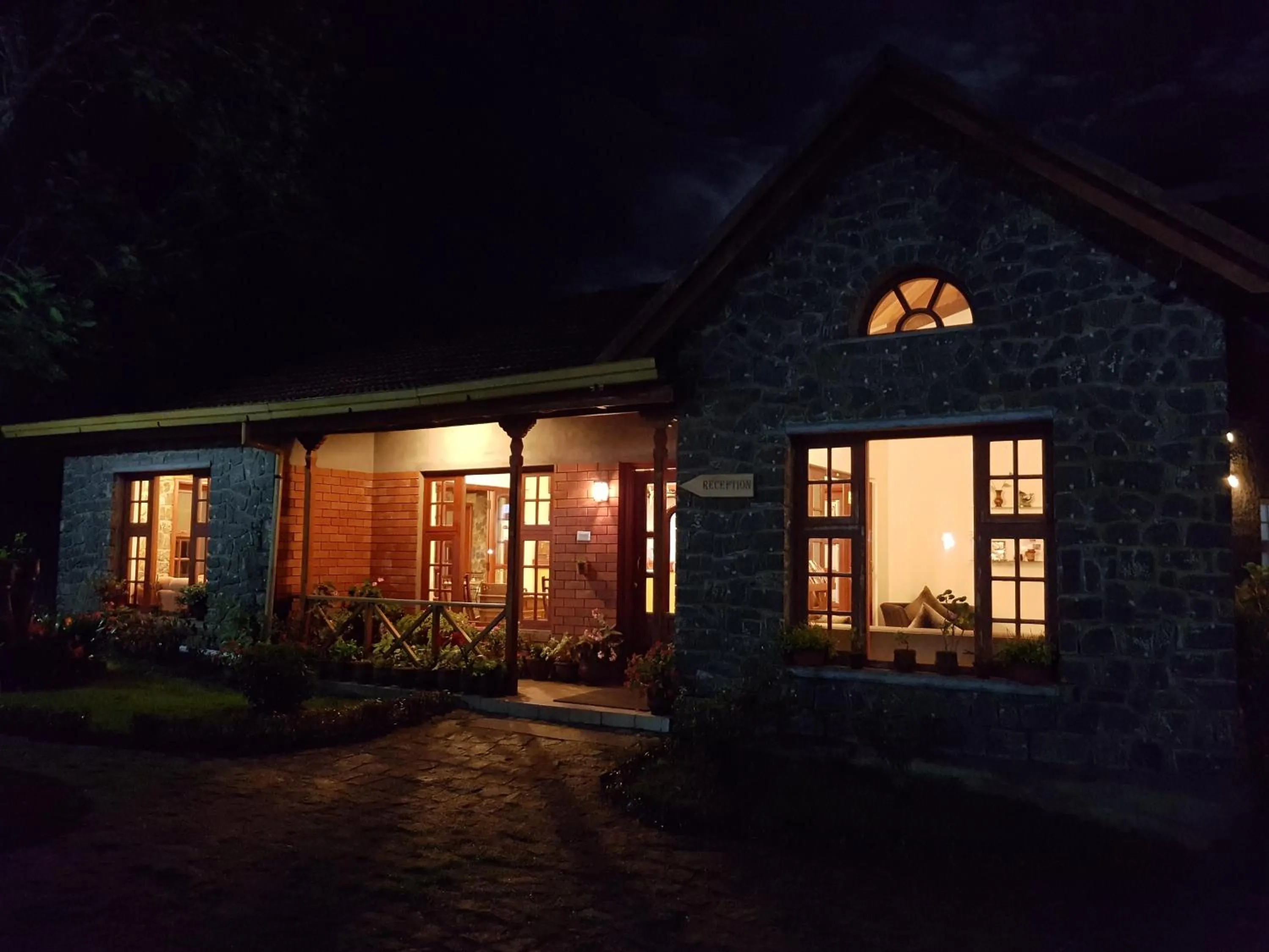 Lobby or reception in Villa Retreat - Boutique Hotel