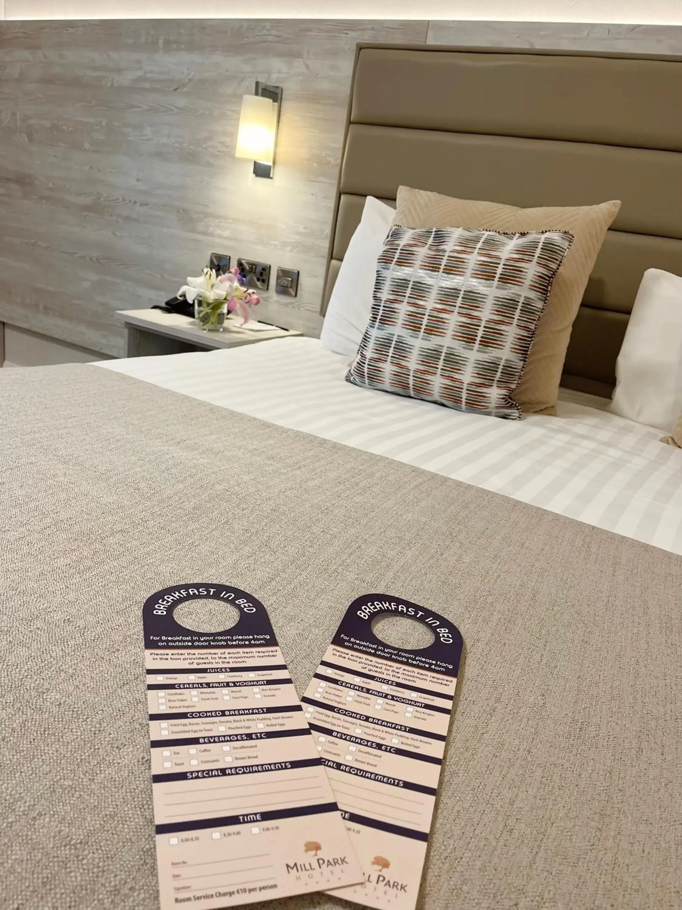 Bed in Mill Park Hotel Bed in Mill Park Hotel