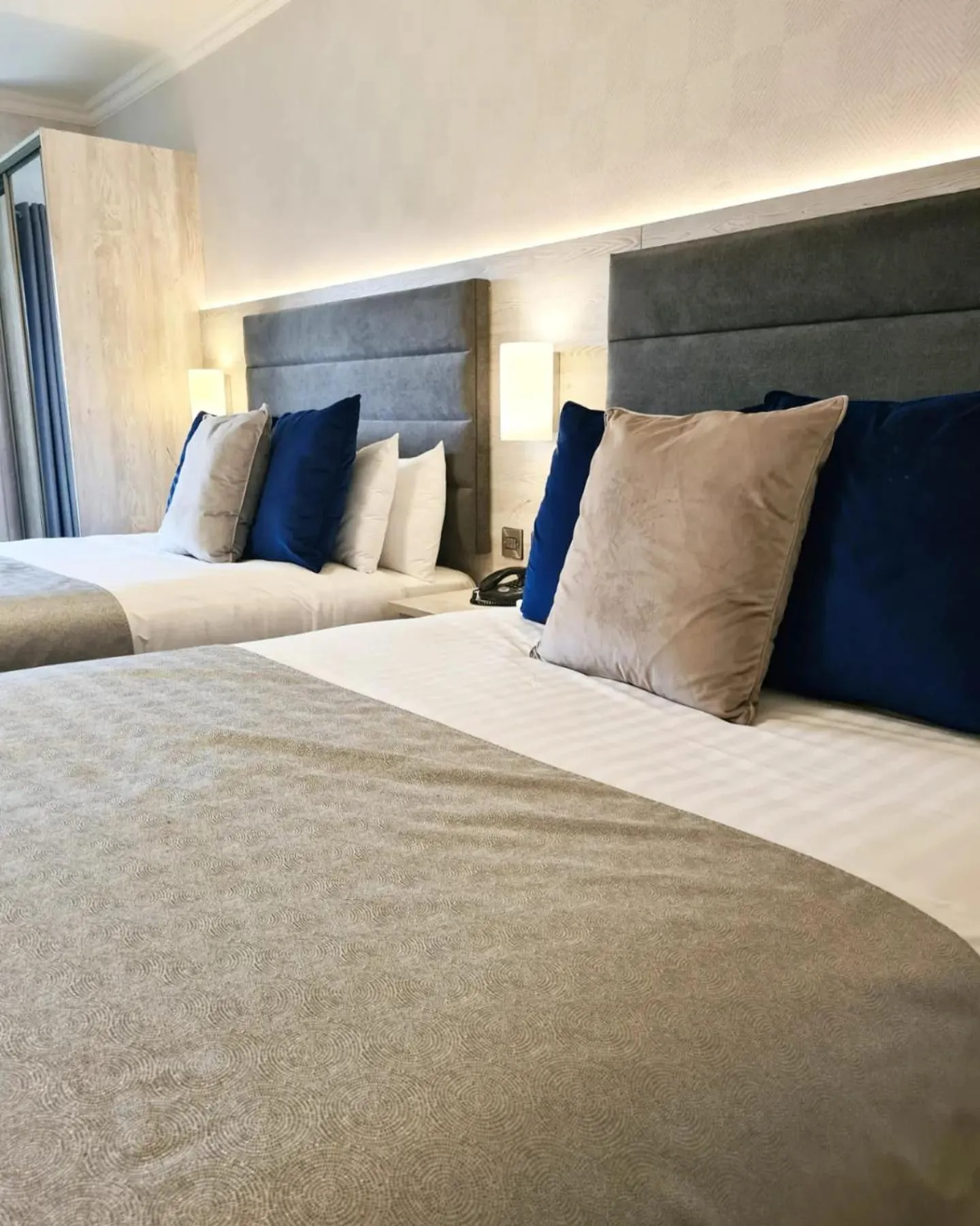 Bed in Mill Park Hotel