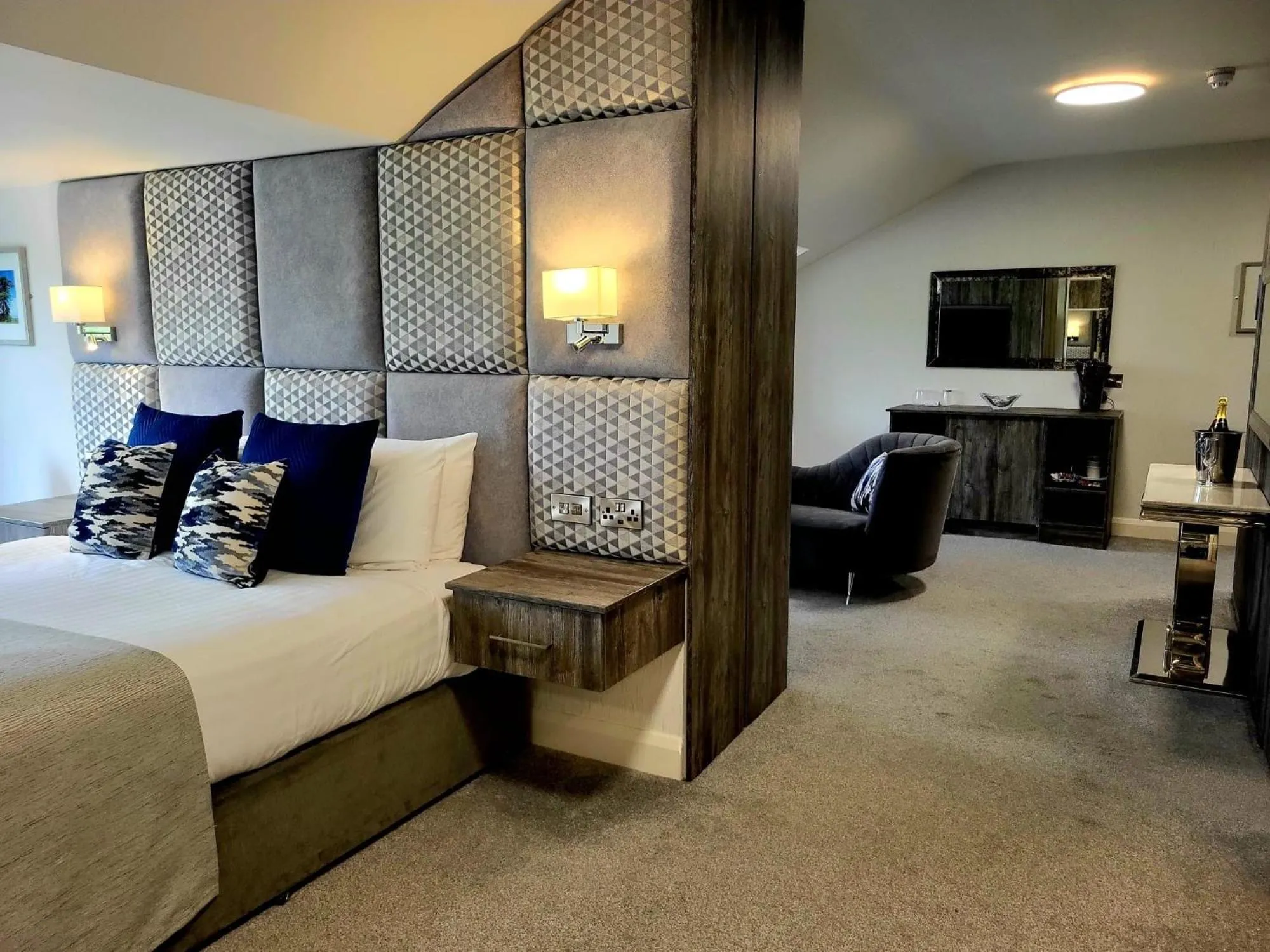 Bed in Mill Park Hotel