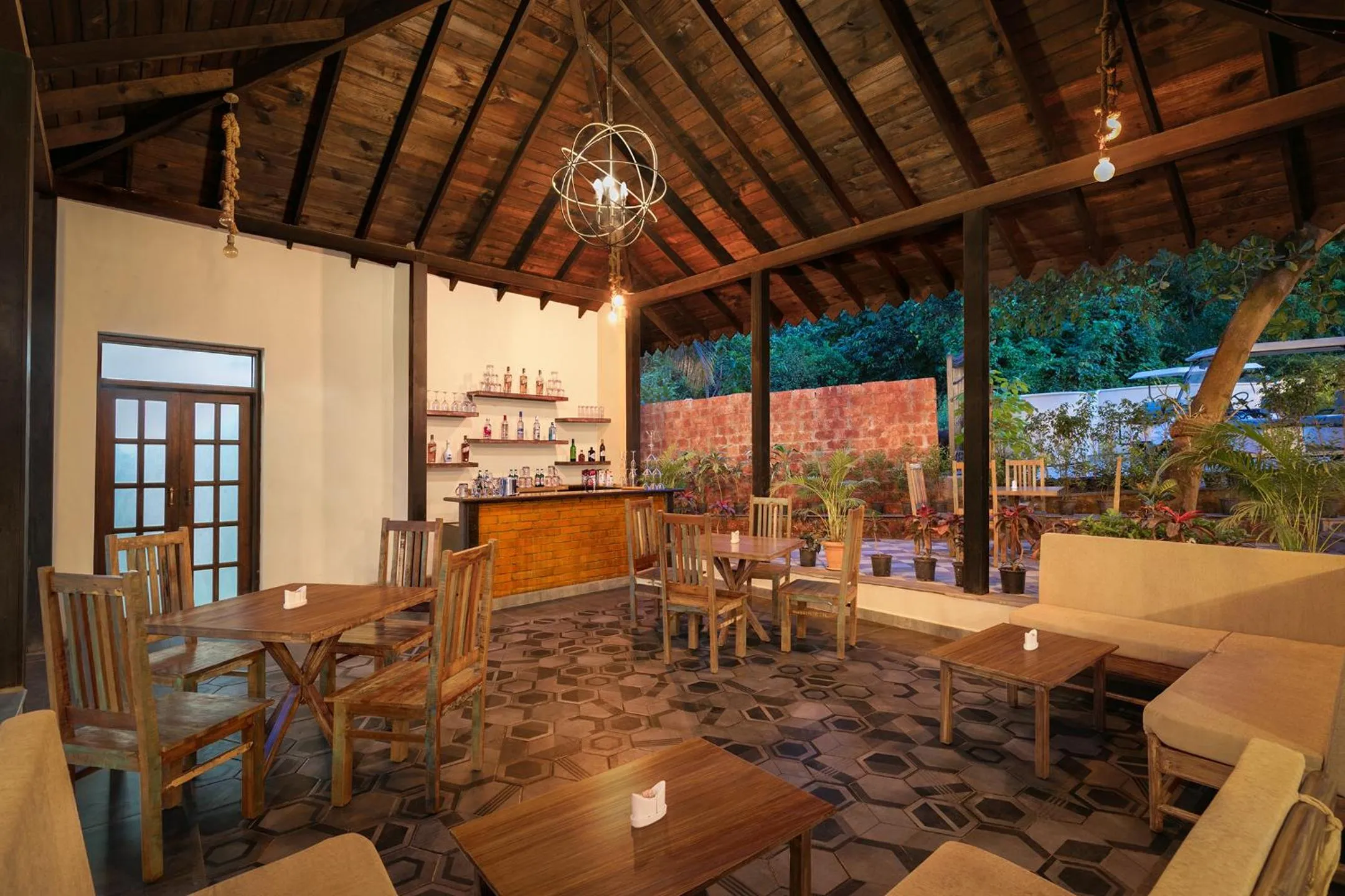 Restaurant/places to eat in Amritara Aura Resort & Spa