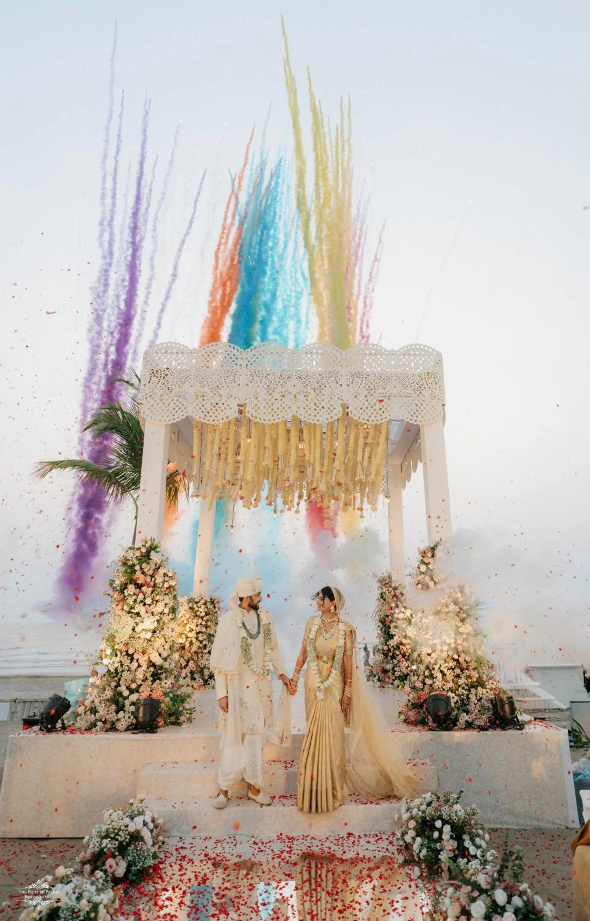 Amritara Aura Resort & Spa