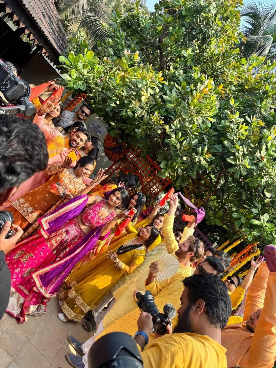 Amritara Aura Resort & Spa