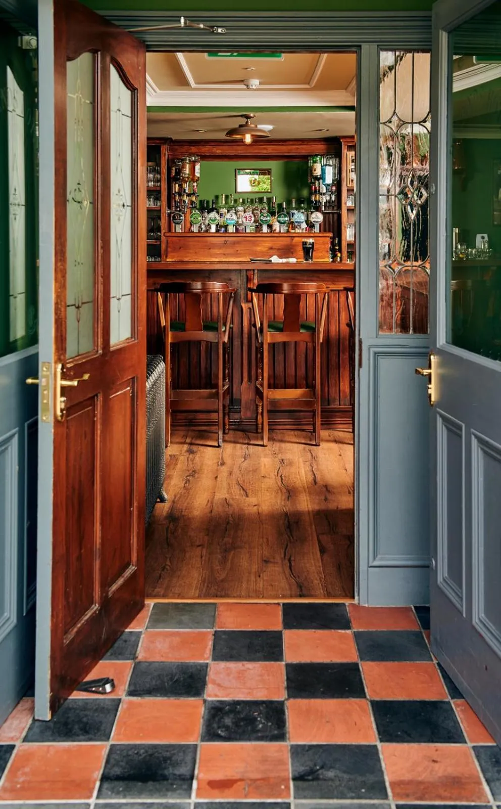 Lounge or bar in Hylands Burren Hotel