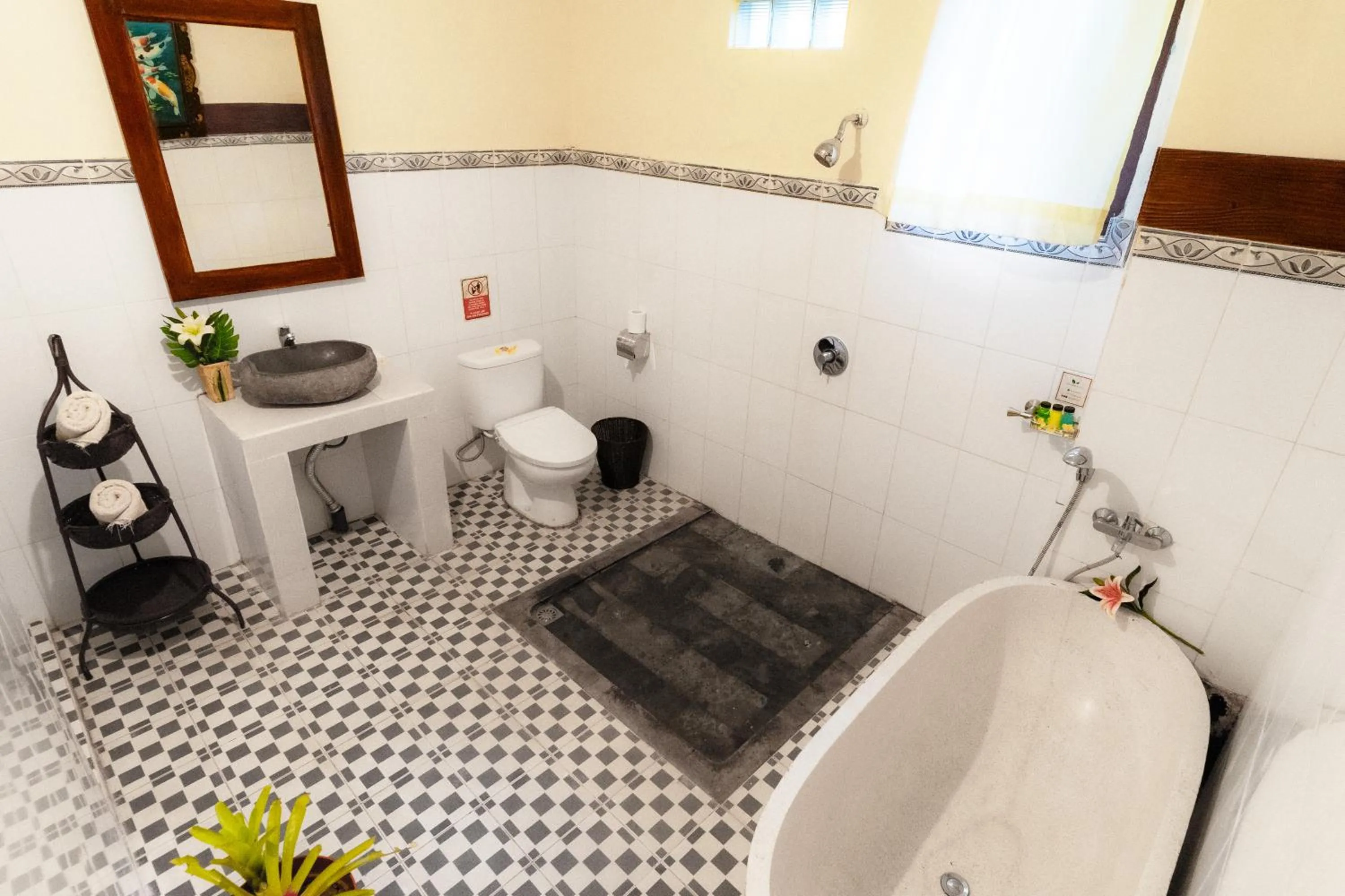 Bathroom in Doni House & Villas