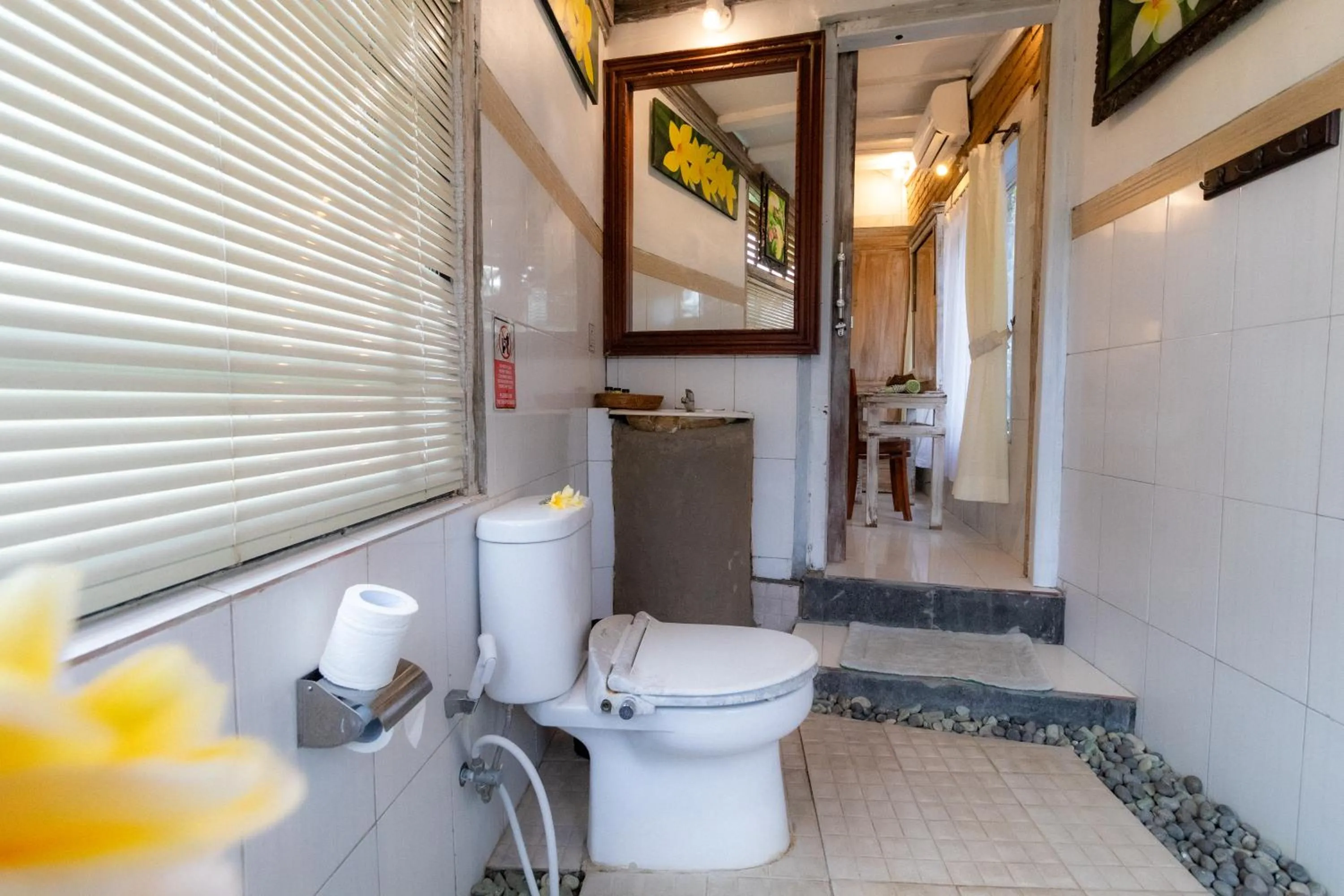 Bathroom in Doni House & Villas