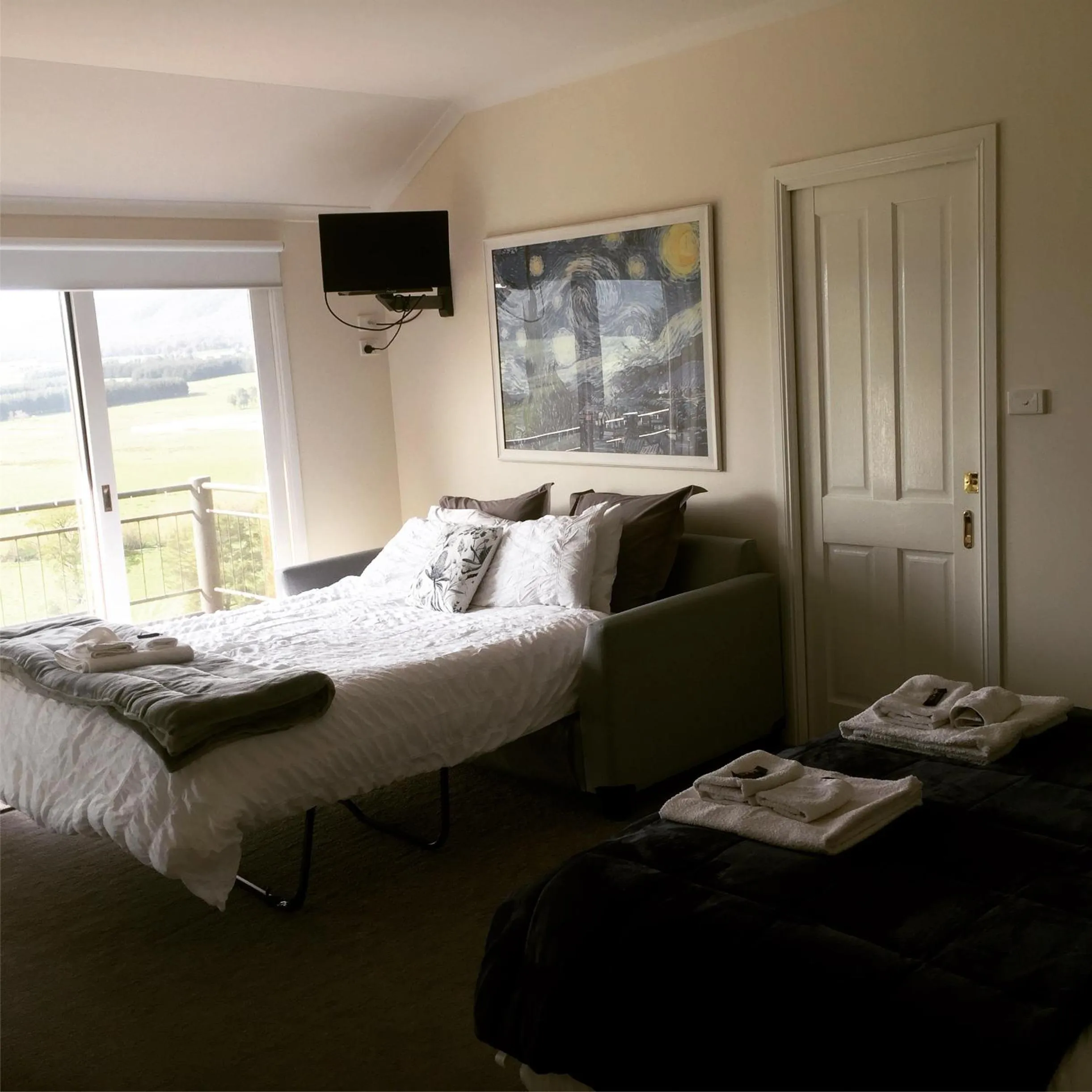 Property building, Bed in Rosewhite House