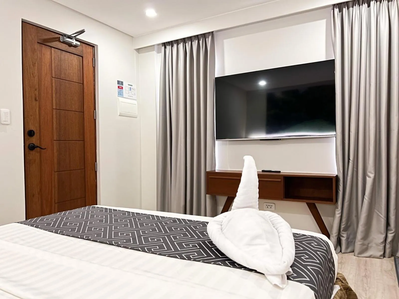 TV and multimedia, Bed in Bill Tourist Inn