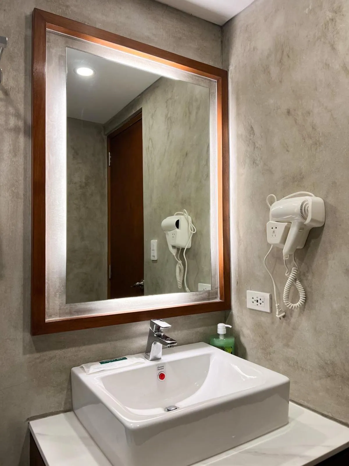 Bathroom in Bill Tourist Inn