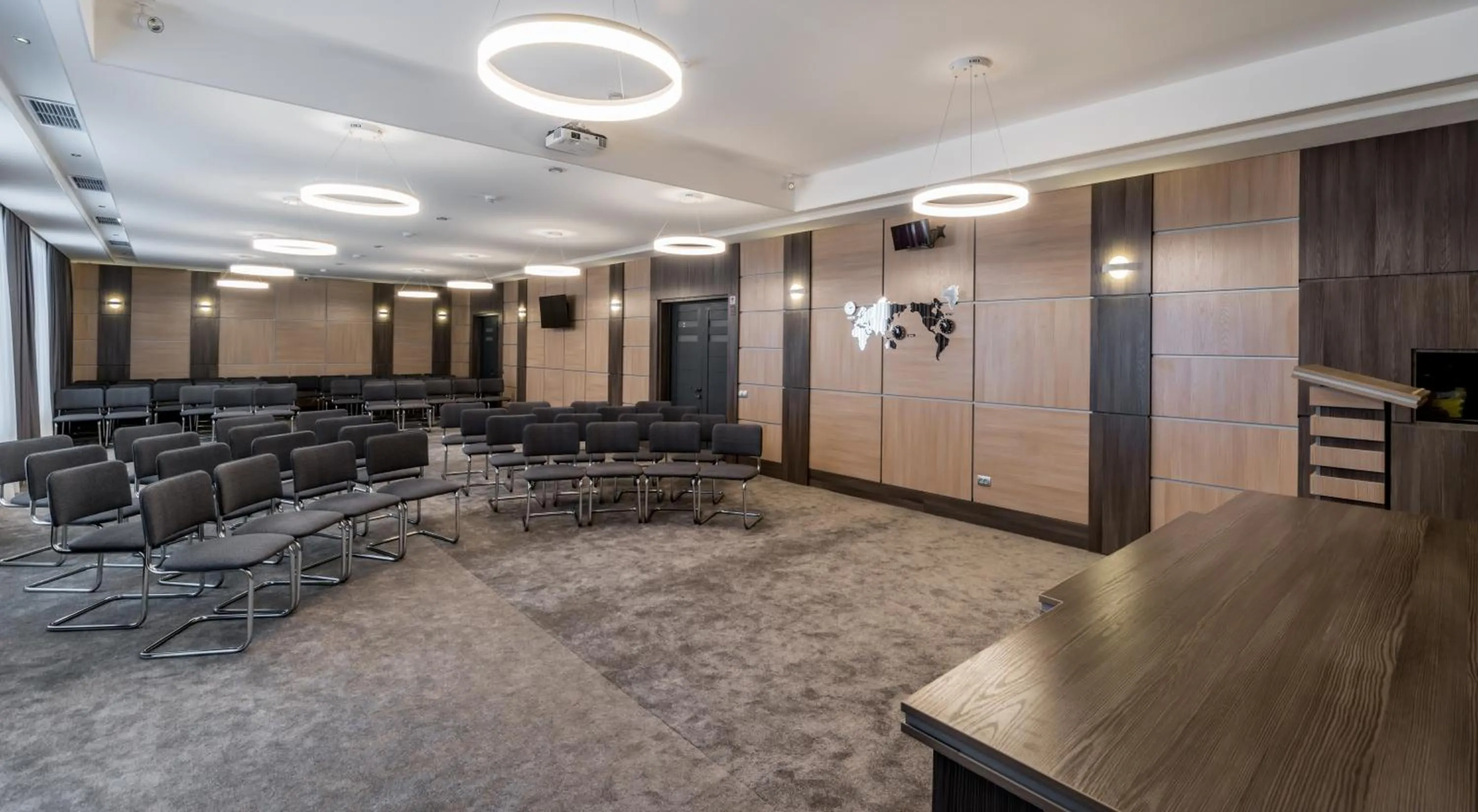 Business facilities in Aster Hotel Group
