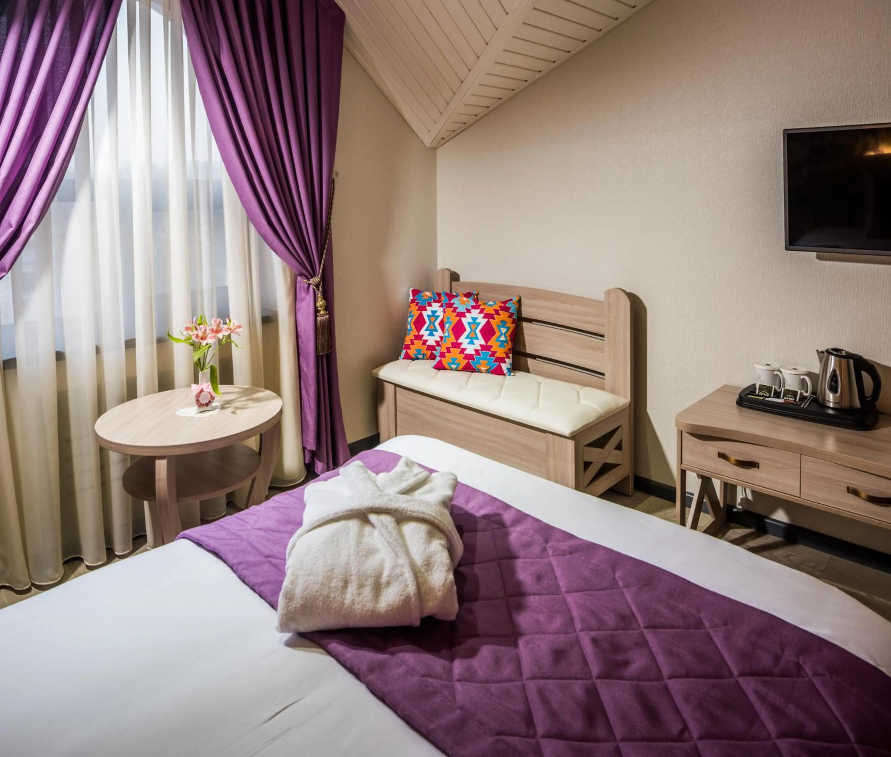 Bedroom, Bed in Aster Hotel Group