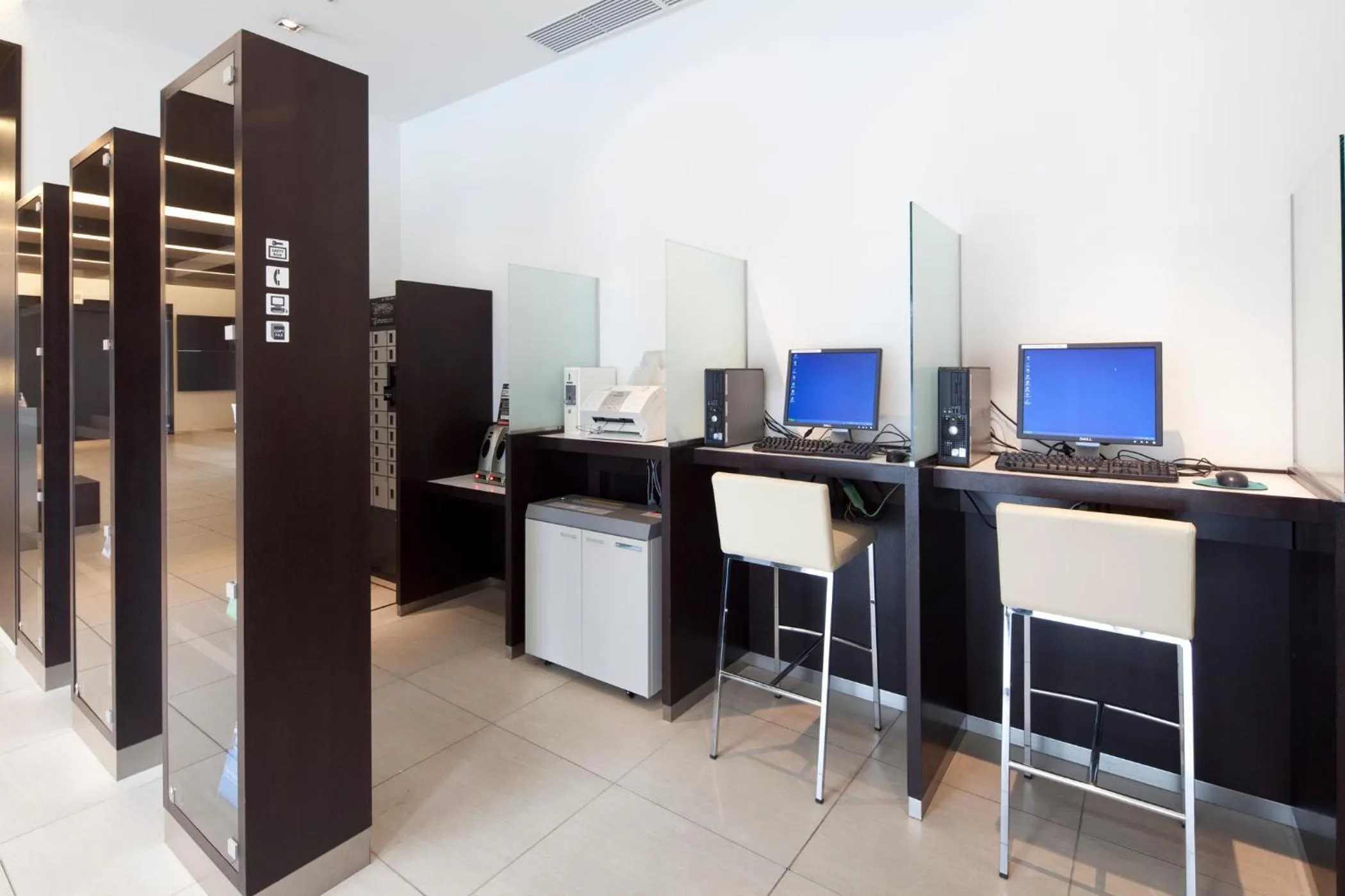 Business facilities in Cross Wave Umeda