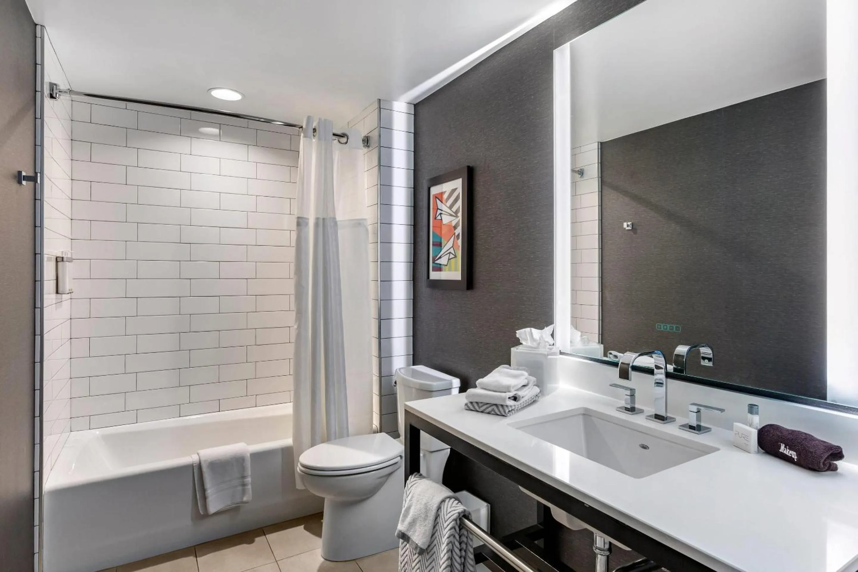 Bedroom in Cambria Hotel LAX