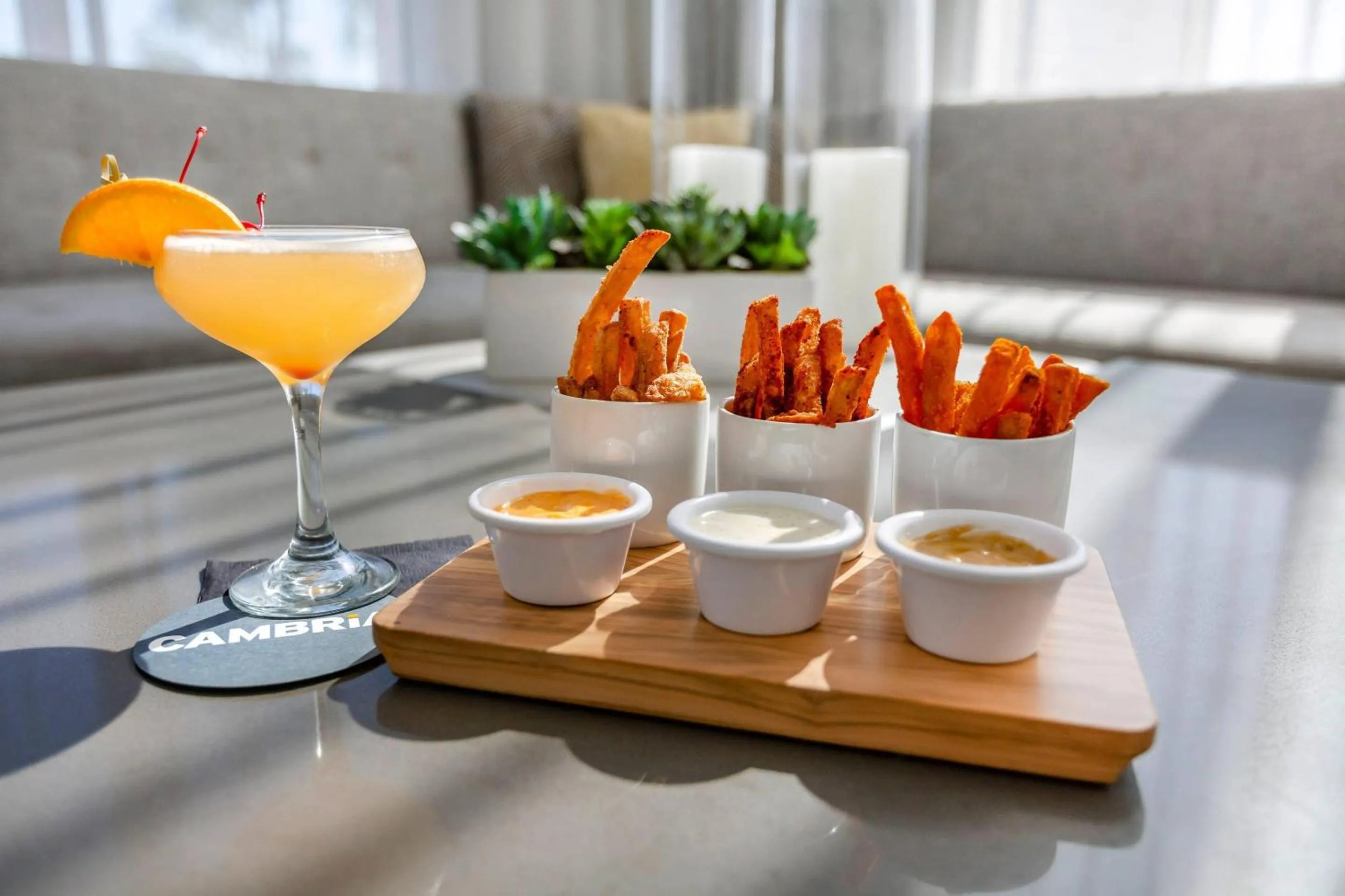 Restaurant/places to eat in Cambria Hotel LAX