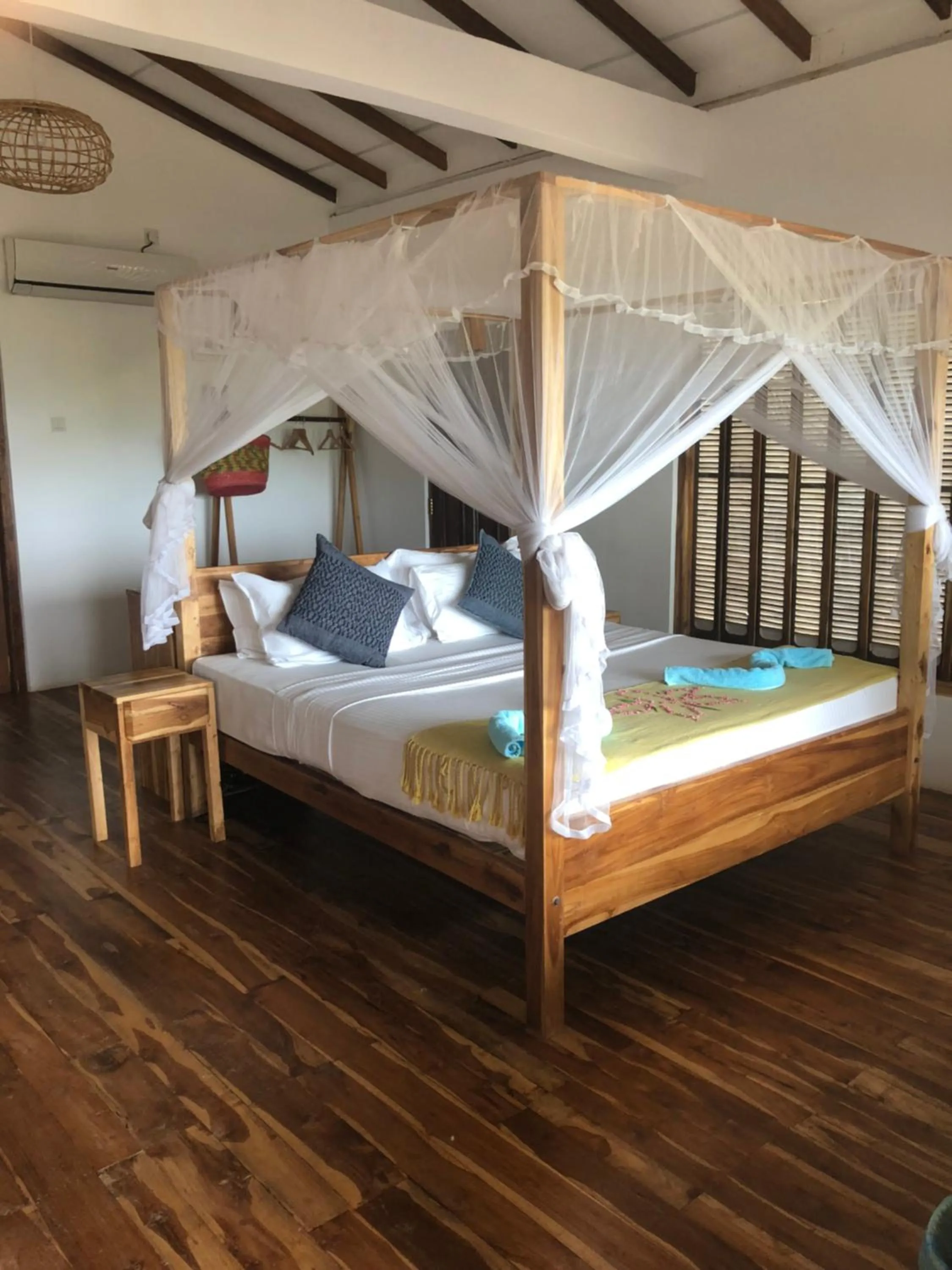 Bed in C Beyond Nilaveli