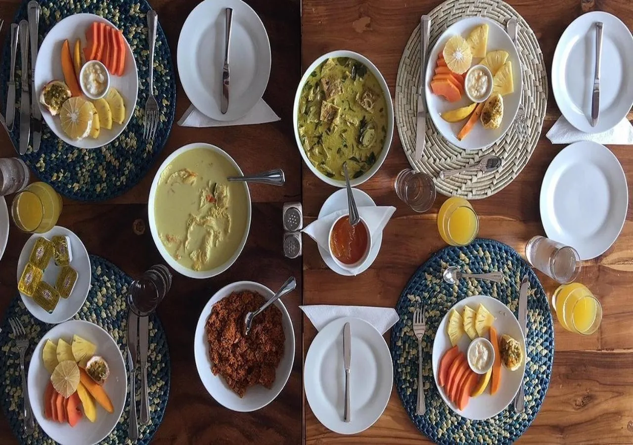 Breakfast in C Beyond Nilaveli