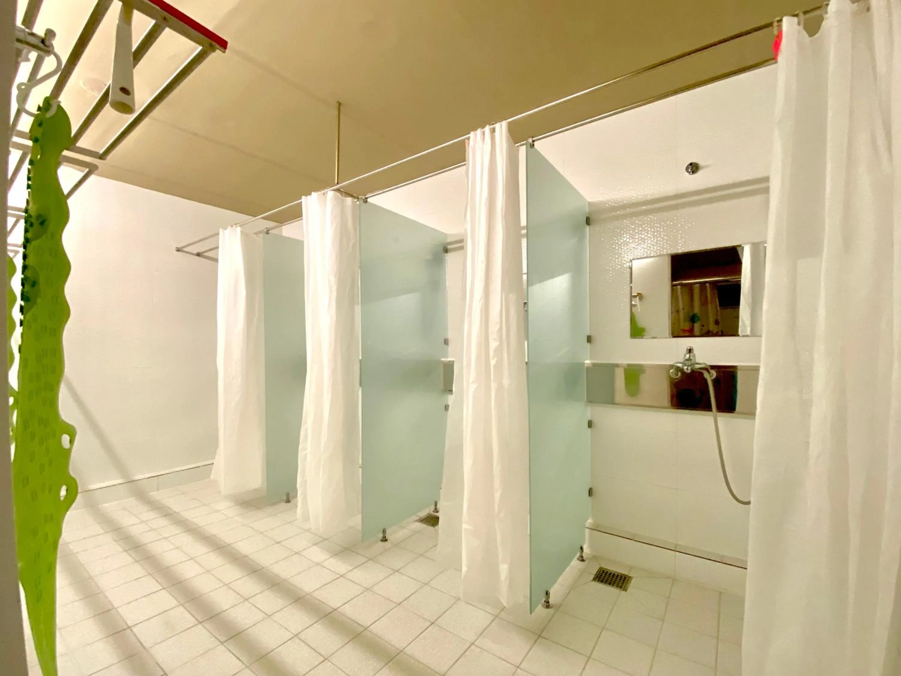 Shower in Sohostel Korea