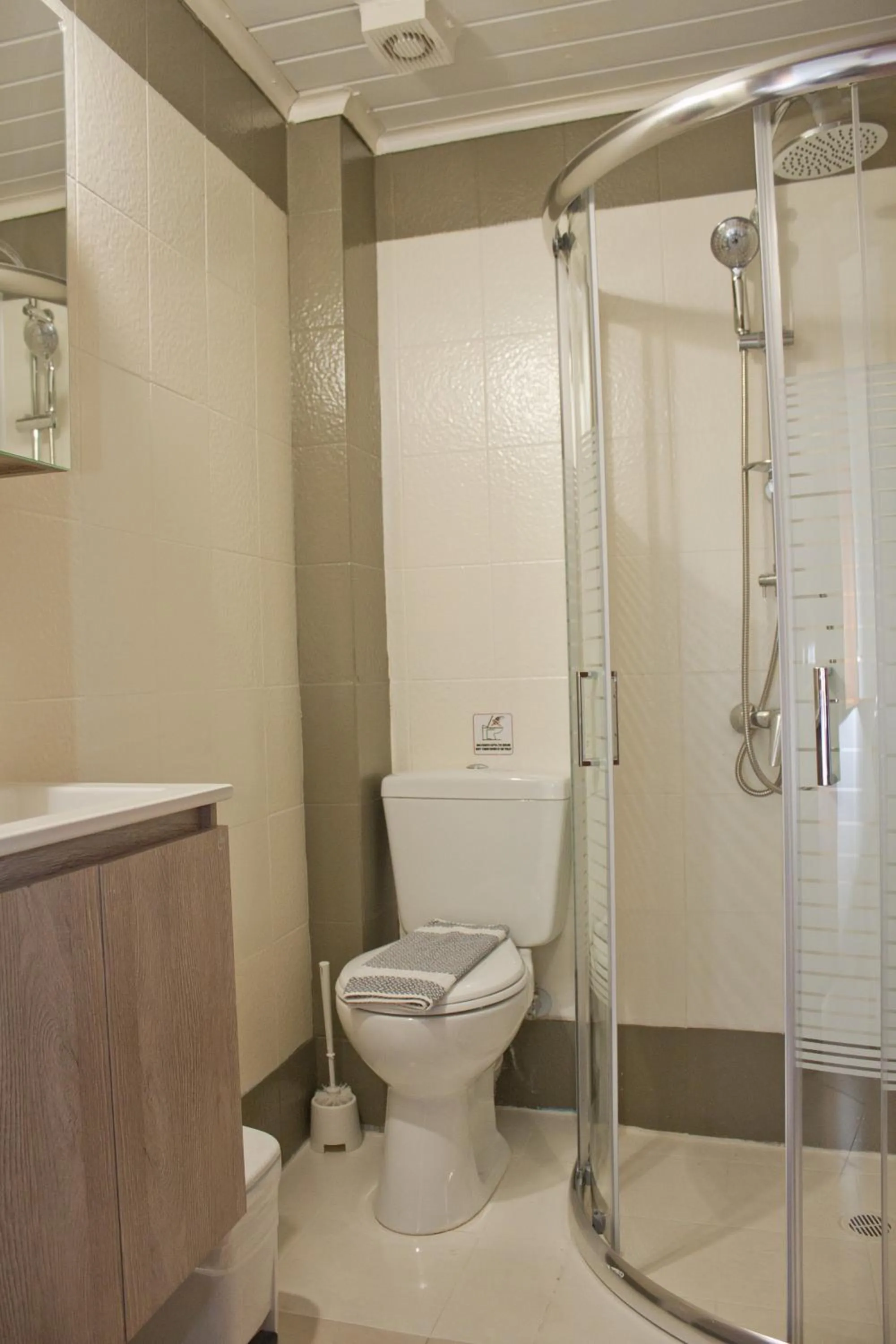 Shower in Danaos Hotel