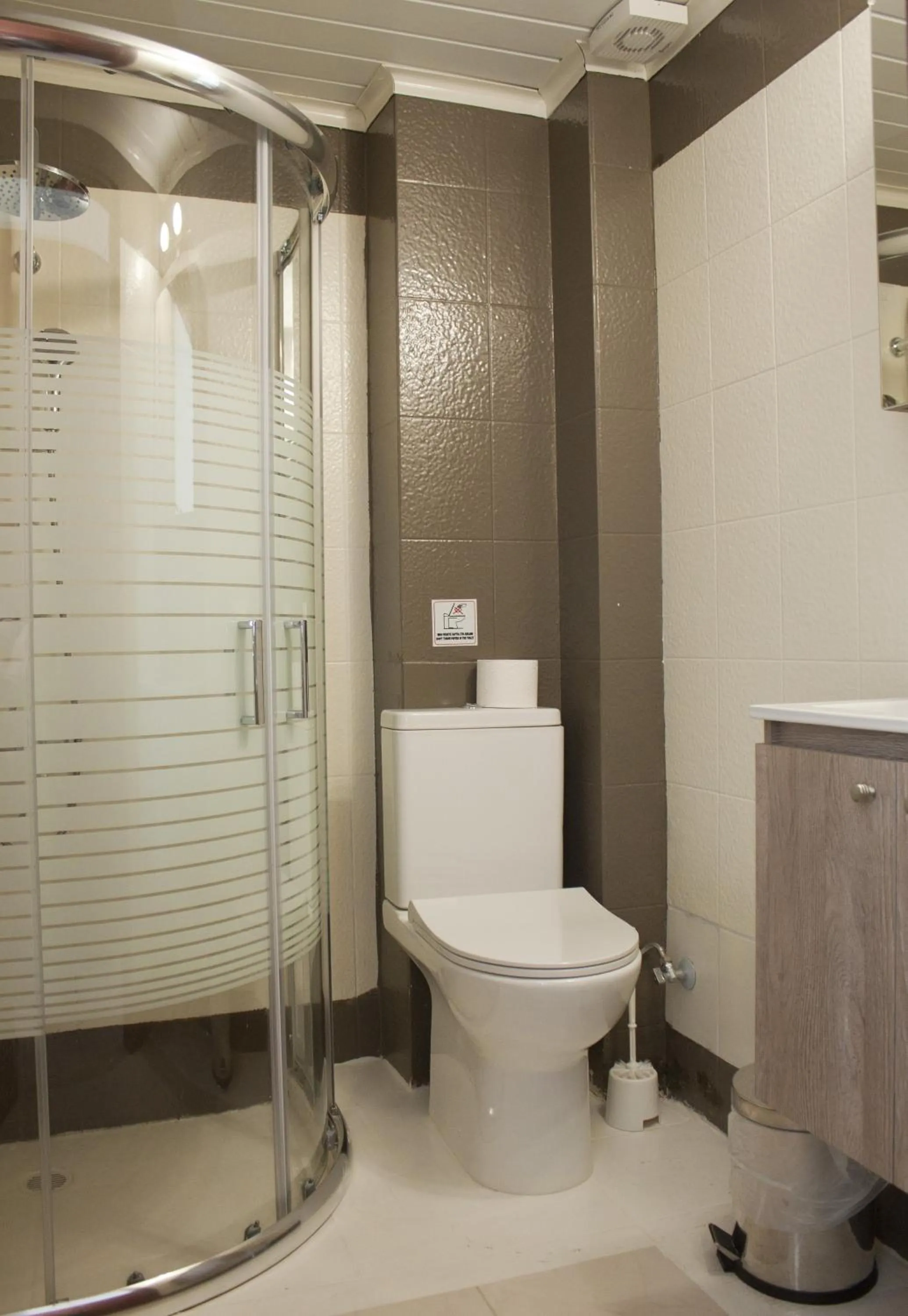 Shower in Danaos Hotel