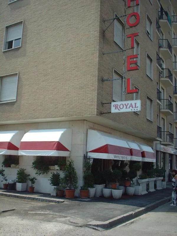 Facade/entrance in Hotel Royal