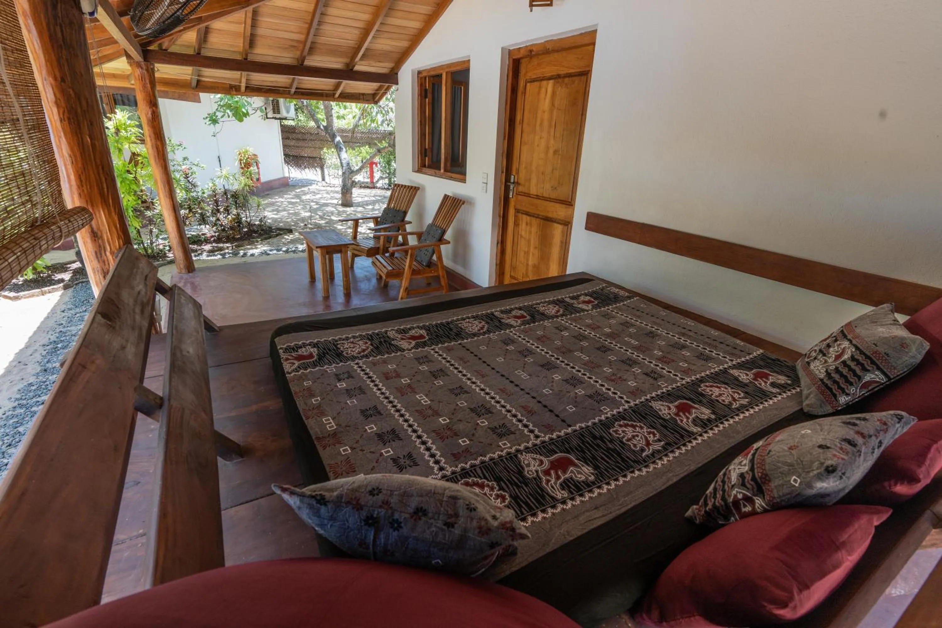 Patio, Bed in Babar Point