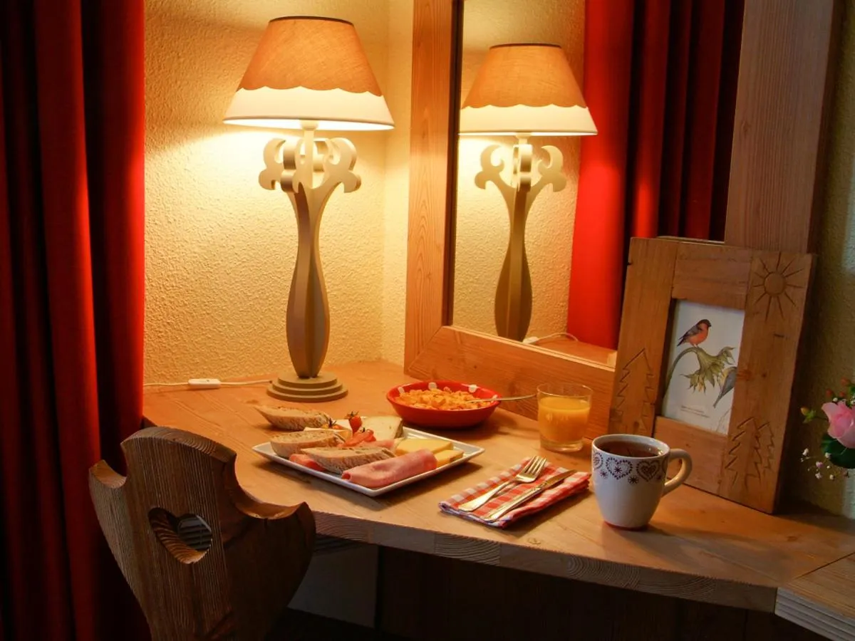 Food and drinks in Hôtel Restaurant La Tourmaline