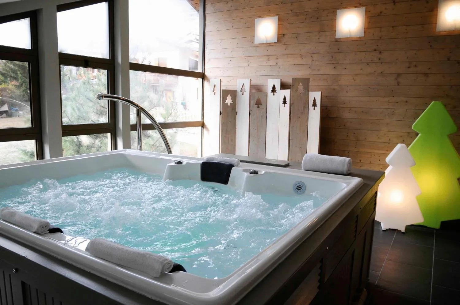 Spa and wellness centre/facilities in Hôtel Restaurant La Tourmaline