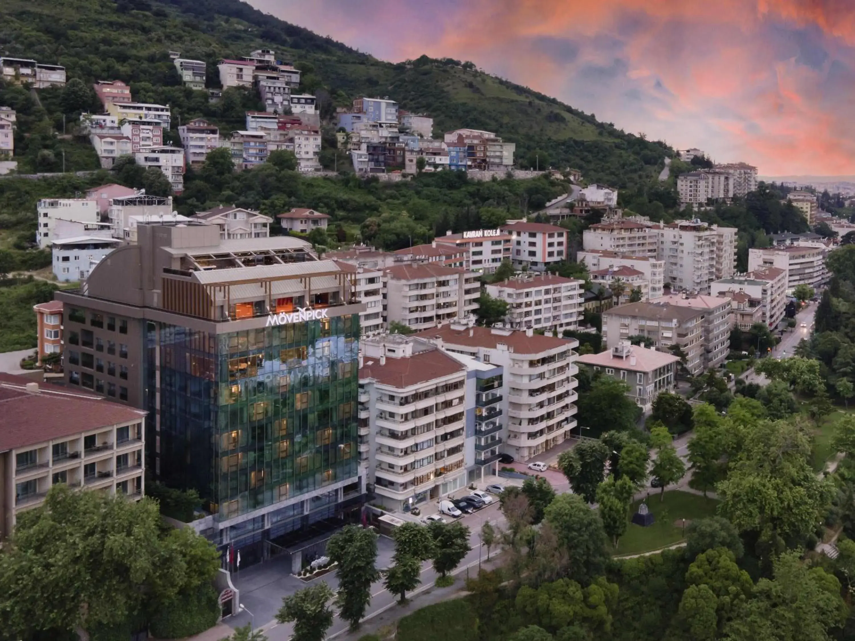 Property building in Mövenpick Hotel & Thermal Spa Bursa Property building in Mövenpick Hotel & Thermal Spa Bursa