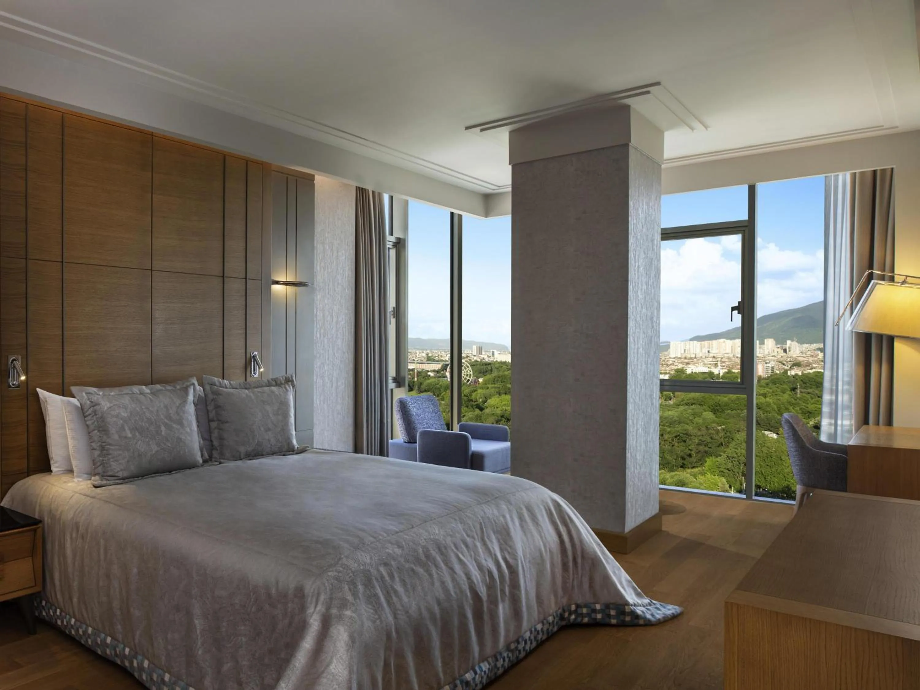 Bedroom, Bed in Mövenpick Hotel & Thermal Spa Bursa