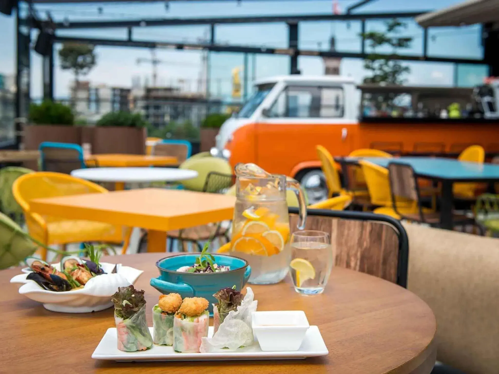 Lounge or bar in ibis Styles Tbilisi Center Lounge or bar in ibis Styles Tbilisi Center