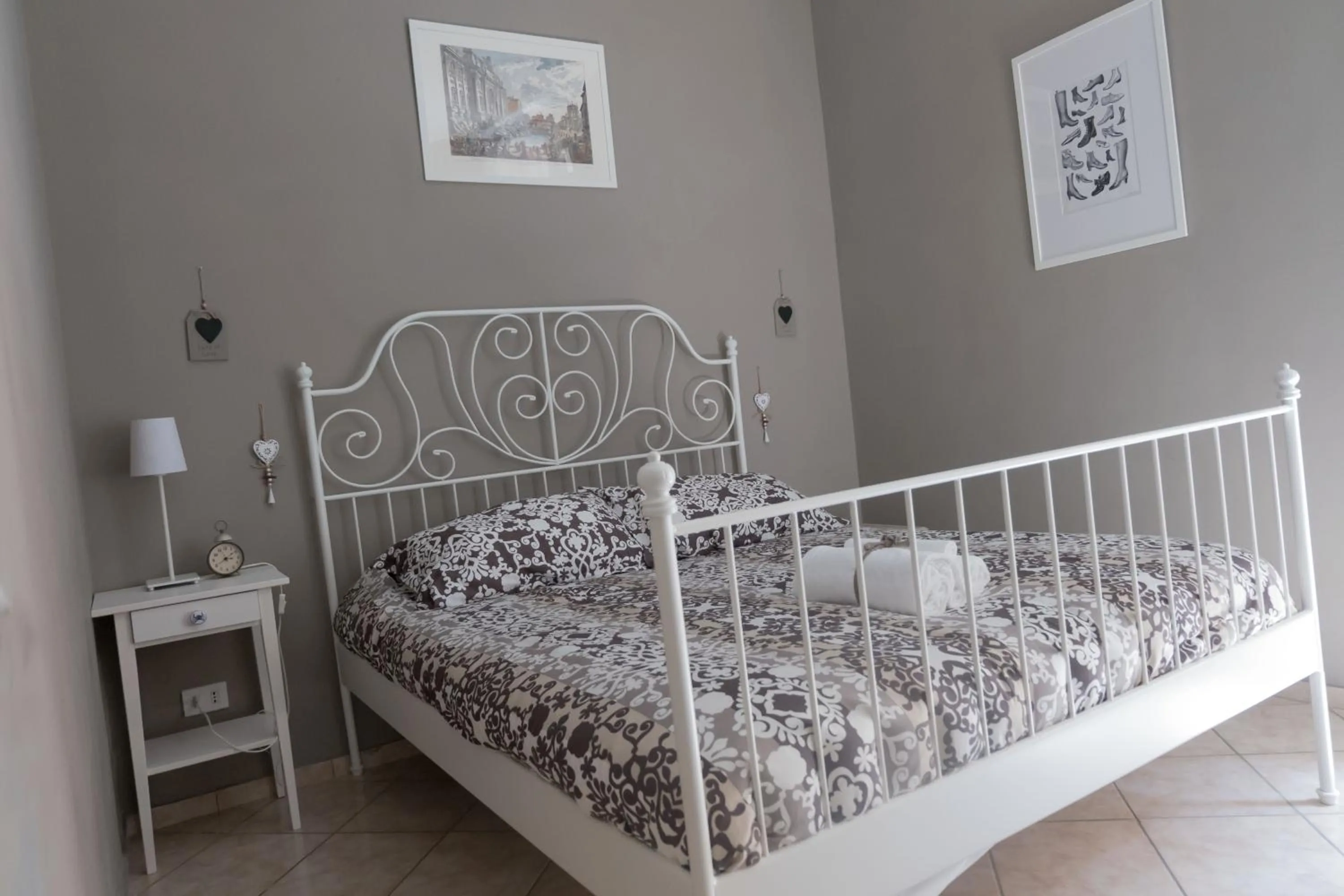Bedroom, Bed in Roman Holidays