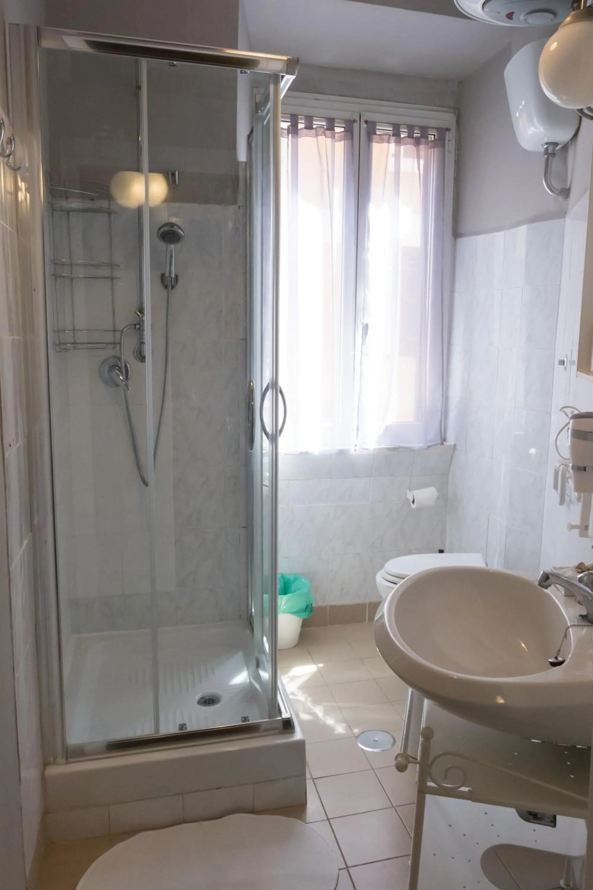 Bathroom in Roman Holidays