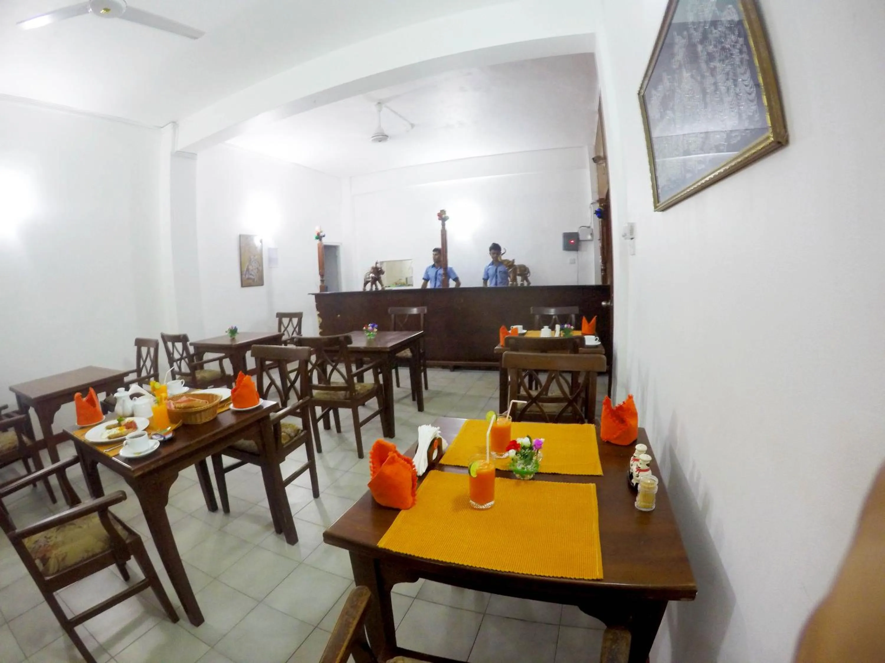 Restaurant/places to eat in Colombo Residency