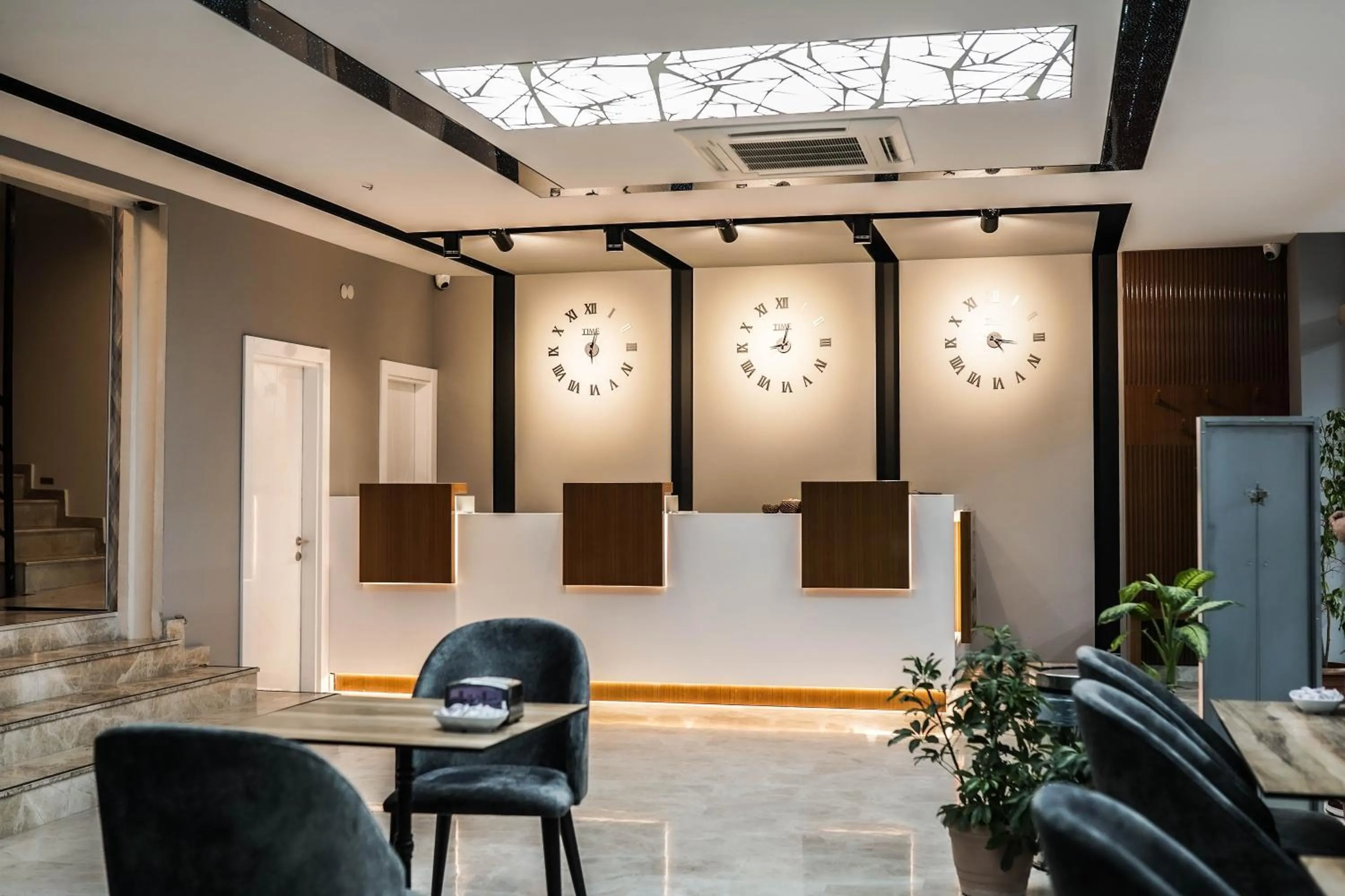 Lobby or reception in Hakcan Hotel