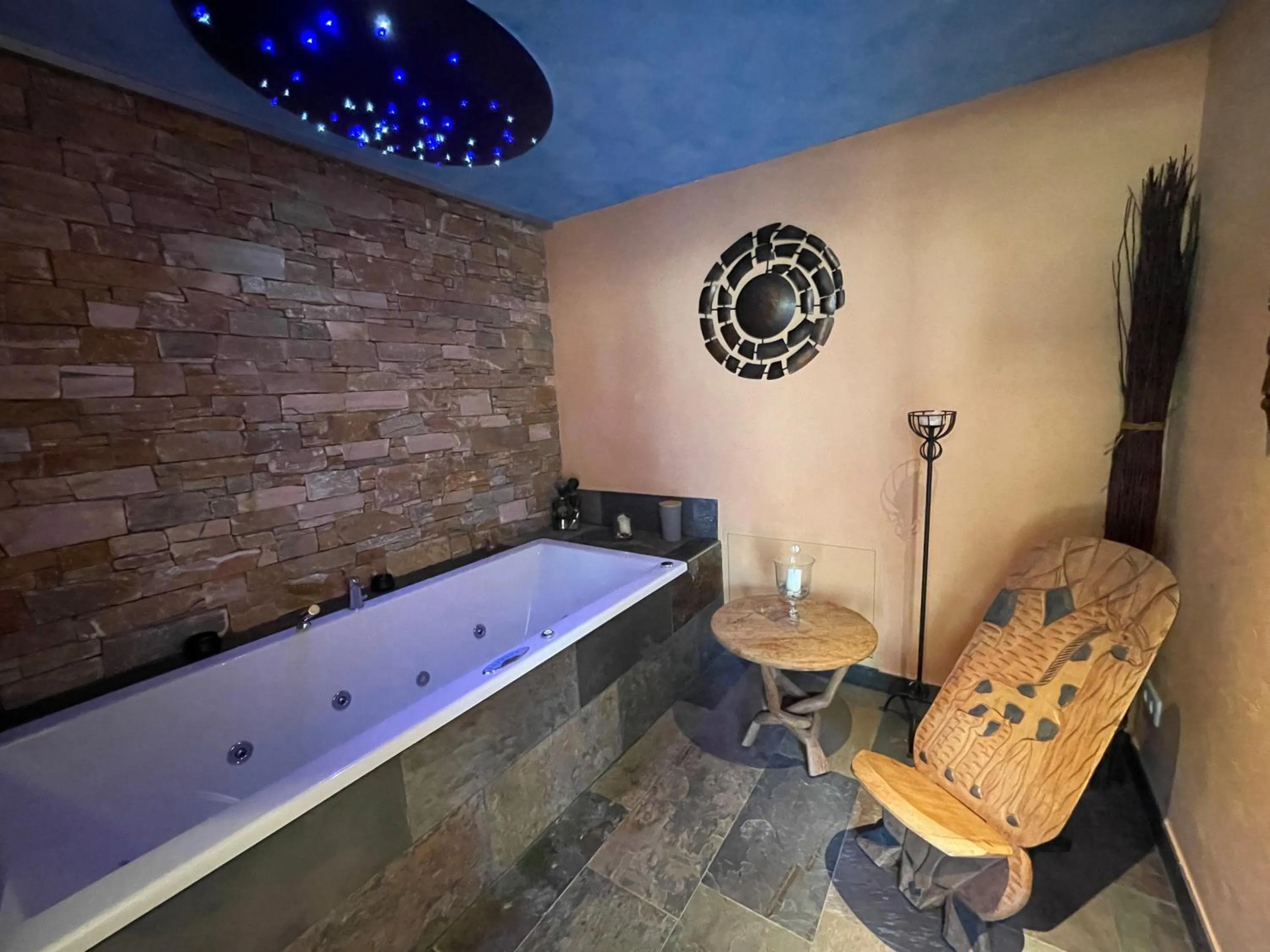 Hot Tub in Landhotel Karin