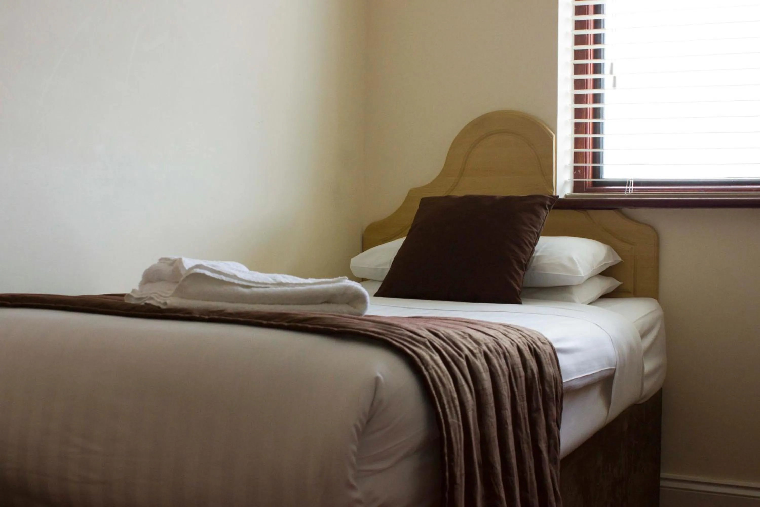 Bed in The Brent Hotel - London - Wembley