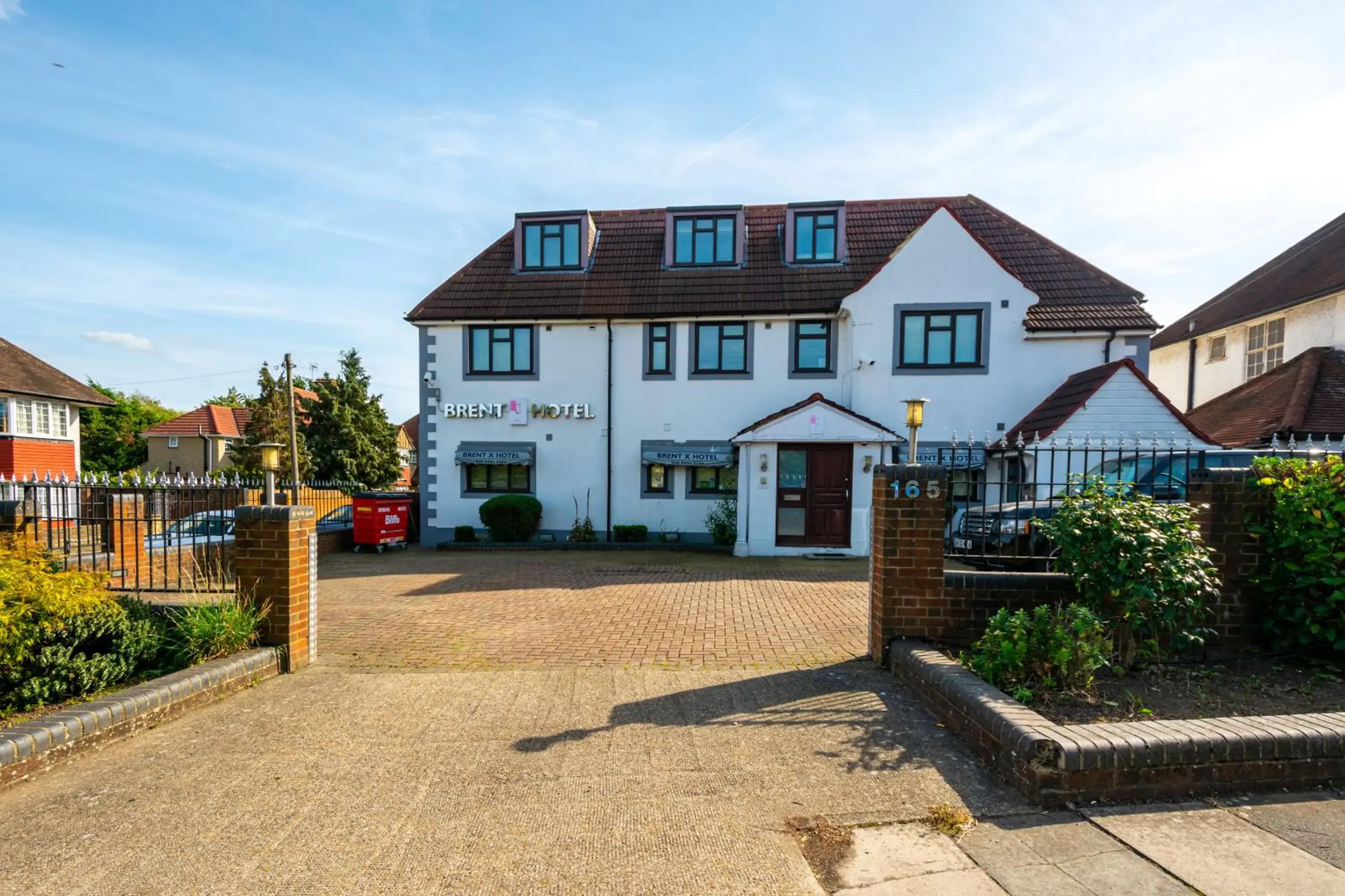 Property building in The Brent Hotel - London - Wembley Property building in The Brent Hotel - London - Wembley