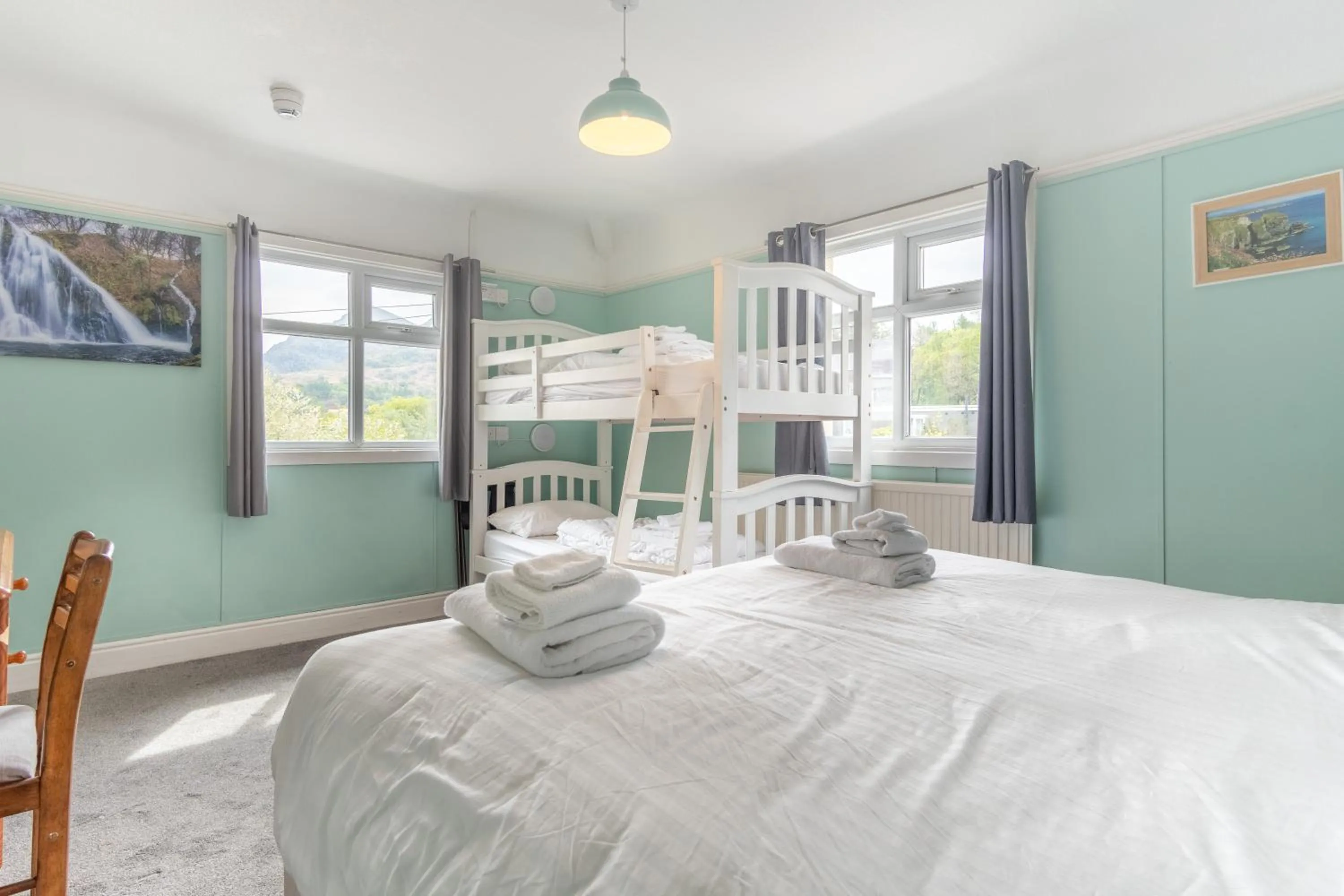 Bedroom, Bed in Padarn Hotel