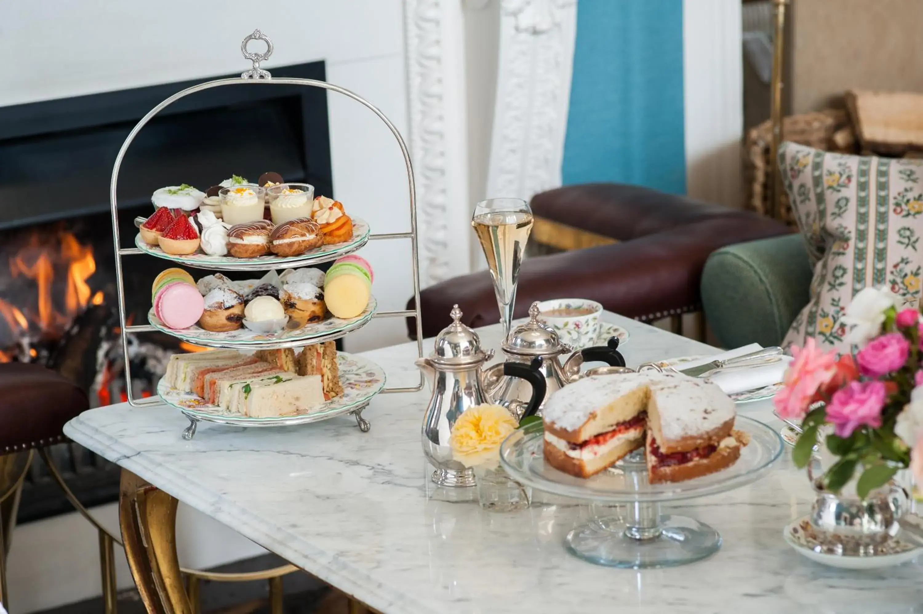 Food and drinks in Summer Lodge Country House Hotel Food and drinks in Summer Lodge Country House Hotel