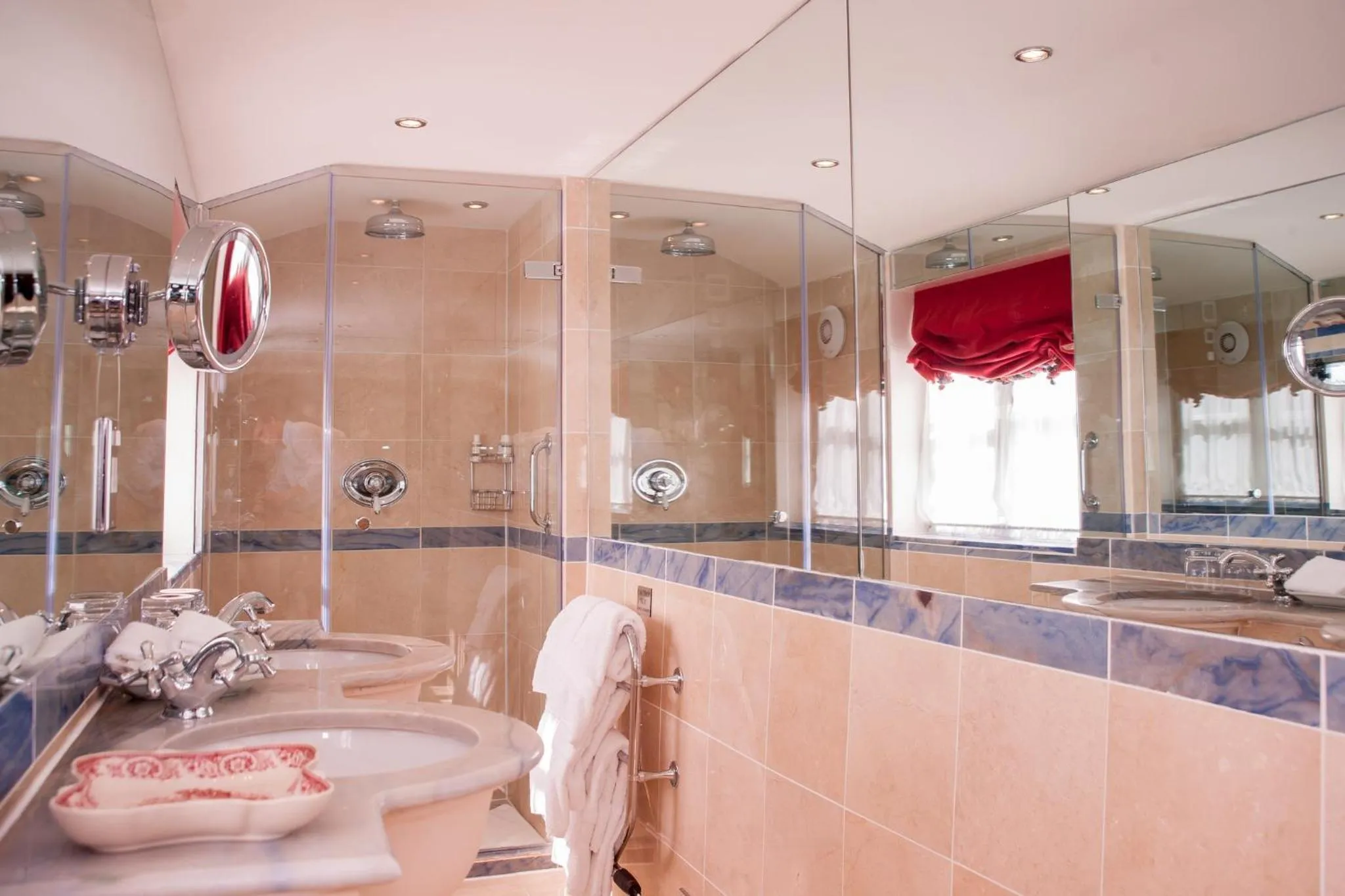 Photo of the whole room in Summer Lodge Country House Hotel