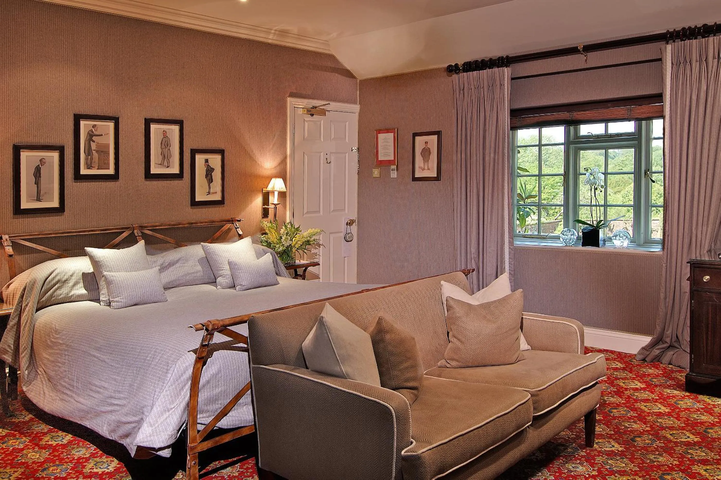 Bedroom, Bed in Summer Lodge Country House Hotel