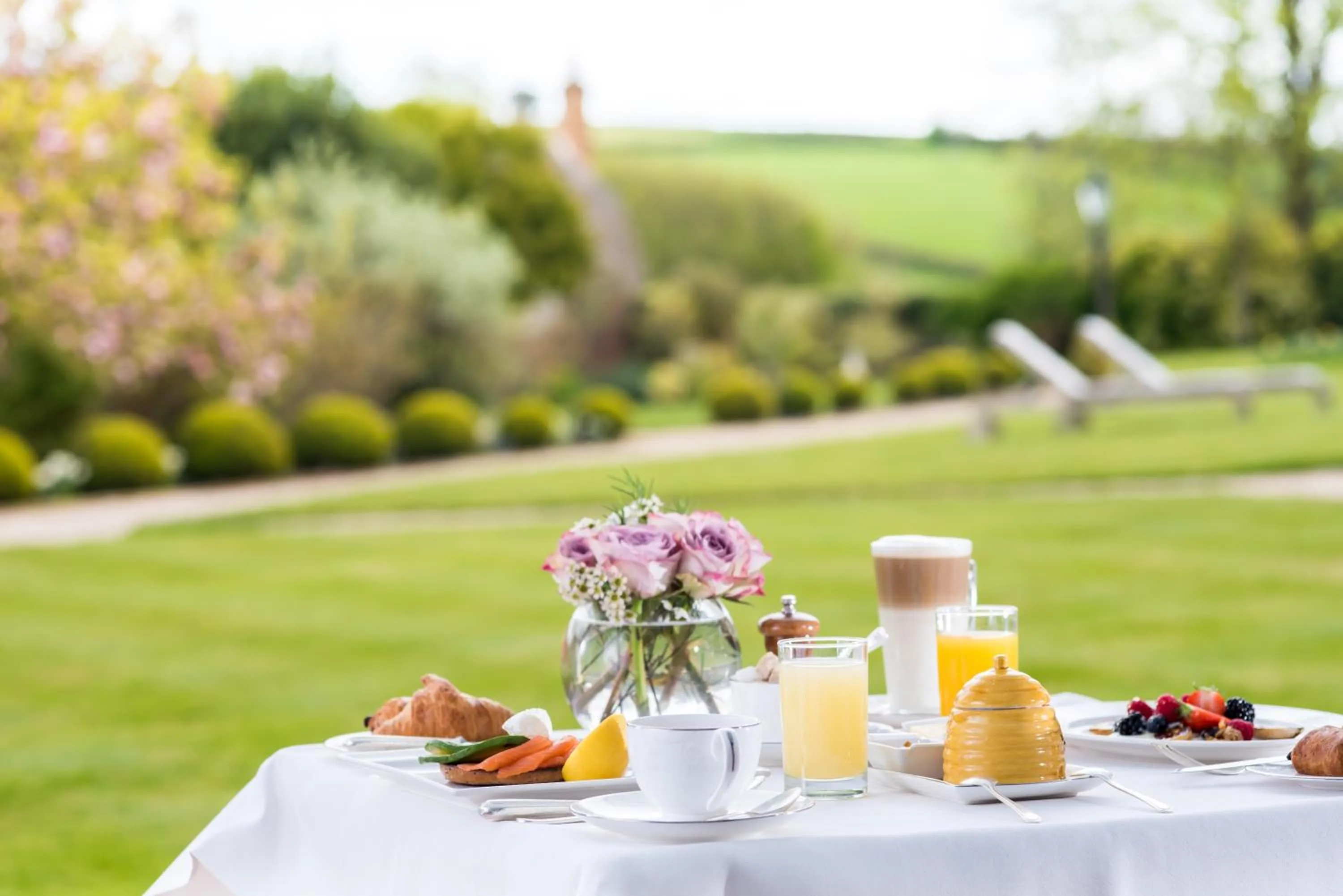 Breakfast in Summer Lodge Country House Hotel