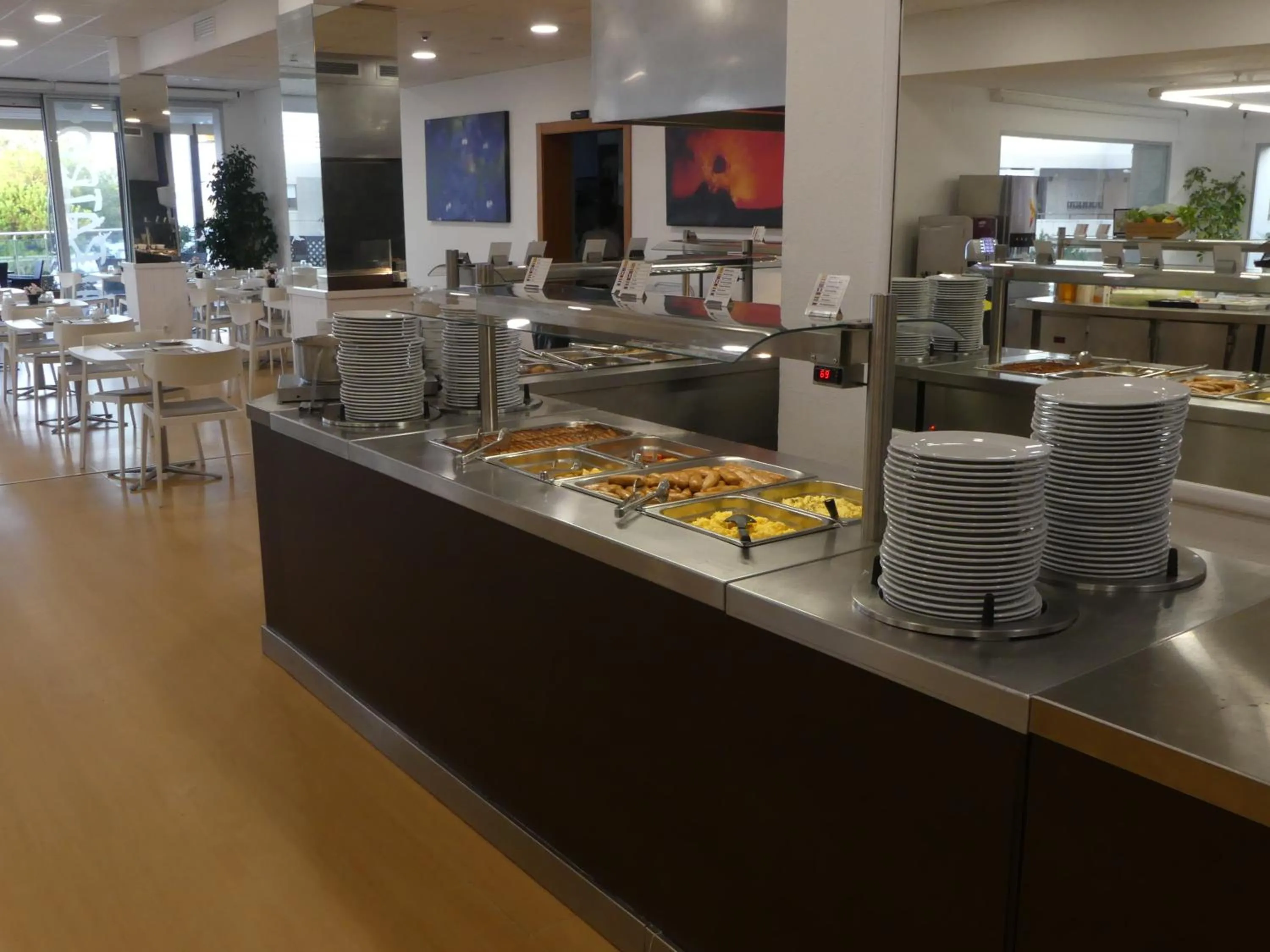 Buffet breakfast in Albatros Family