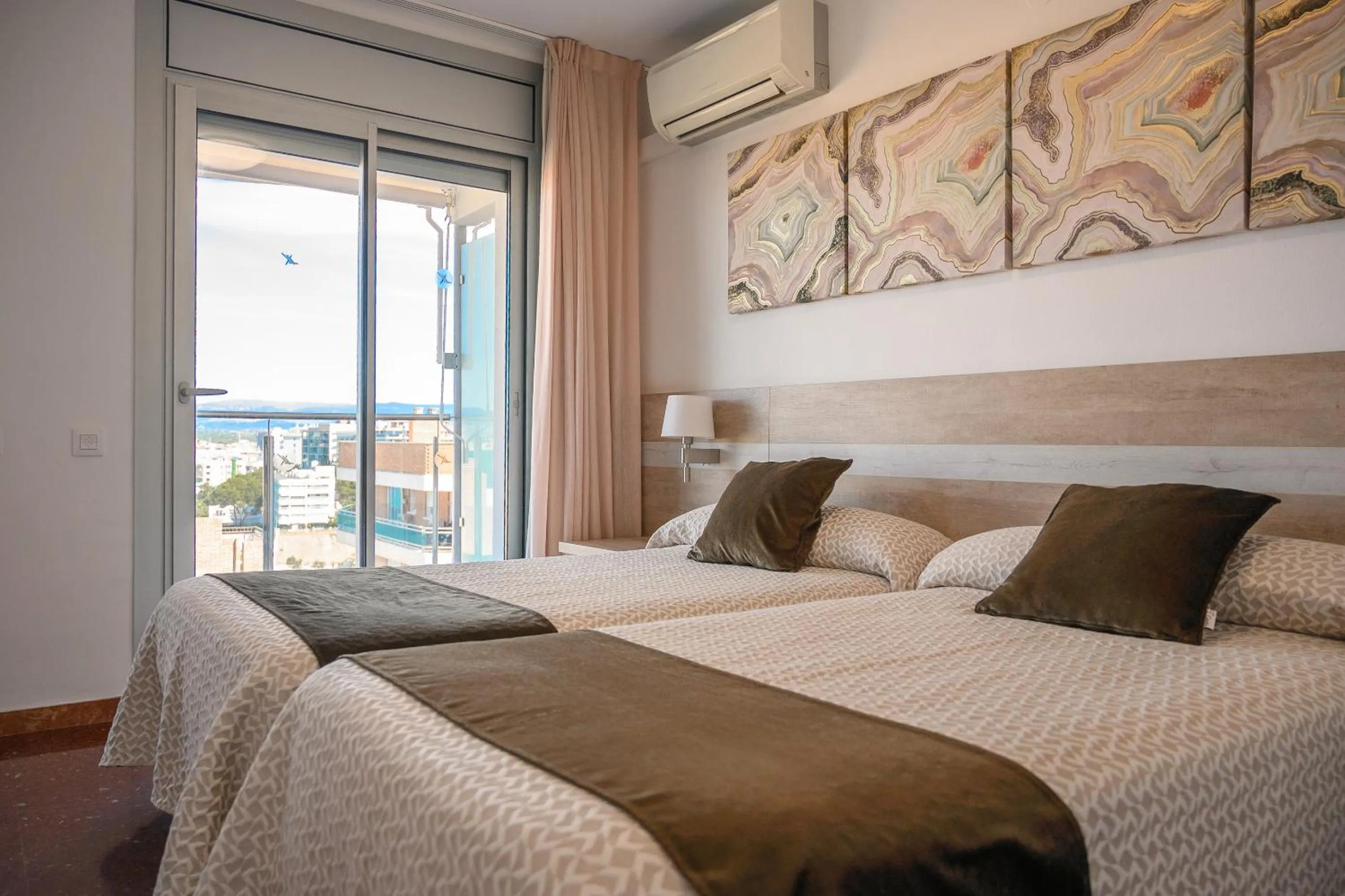 Bed in Albatros Family