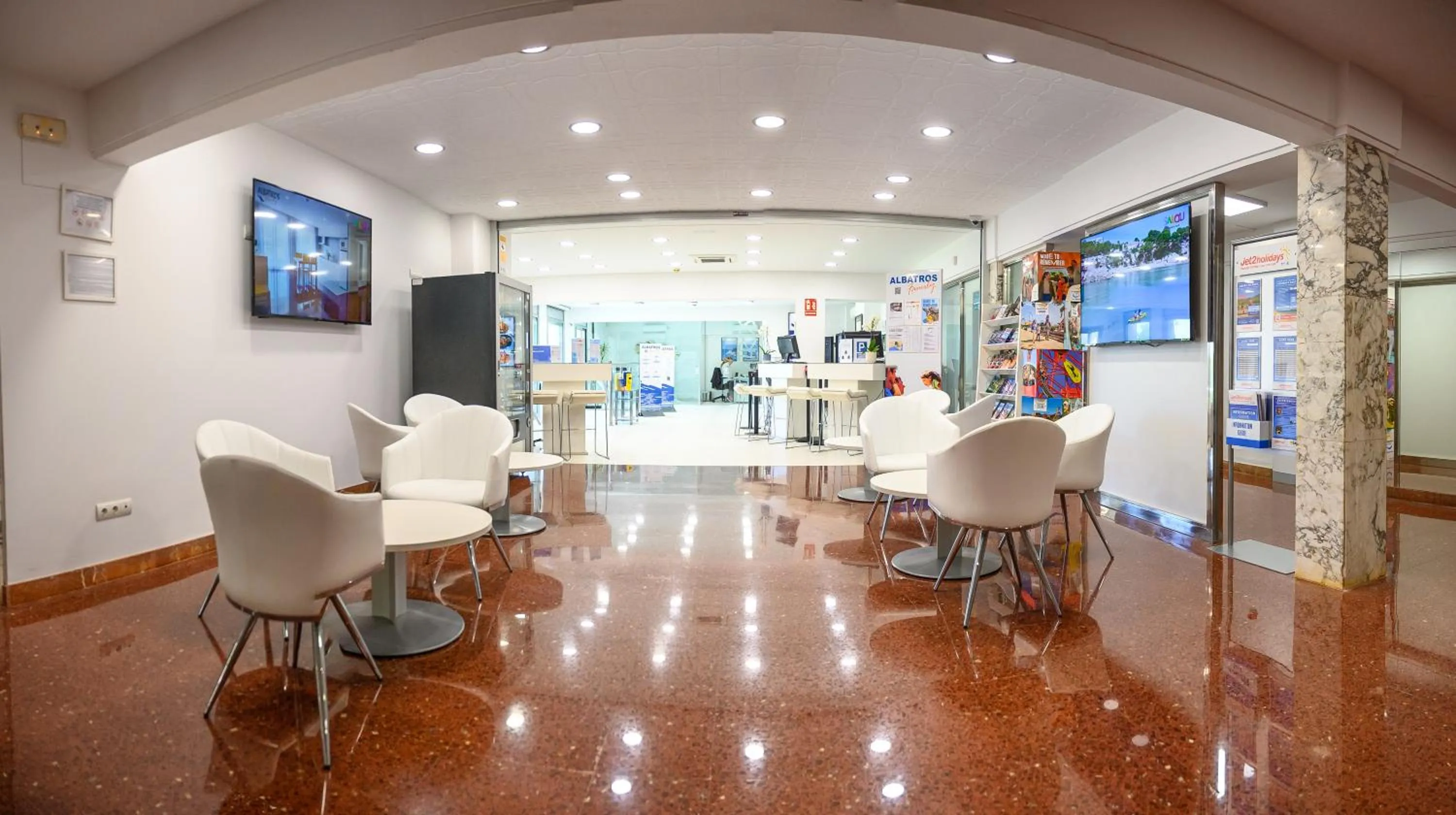 TV and multimedia in Albatros Family