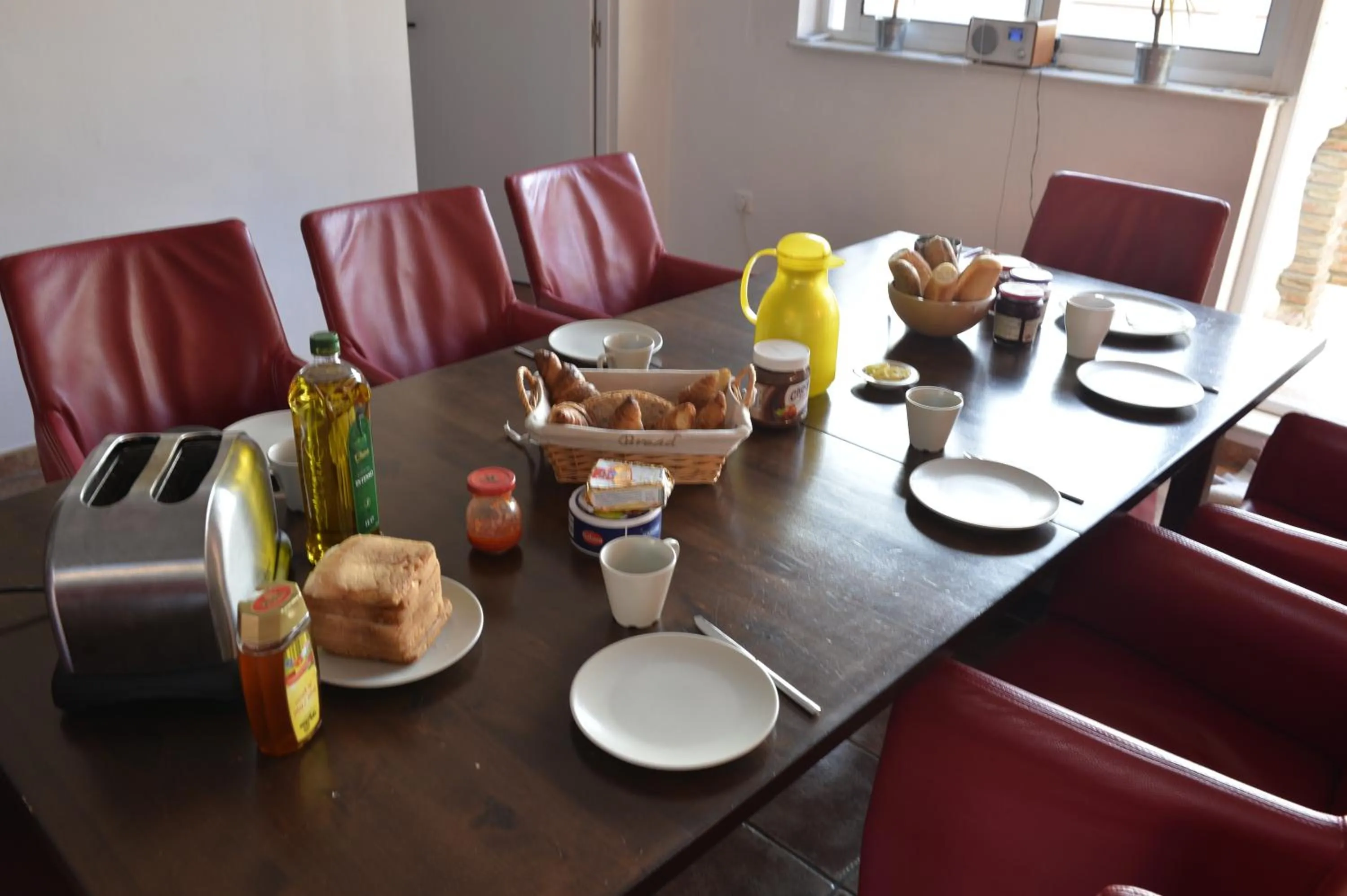 Continental breakfast in B&B Casa AriGiLi