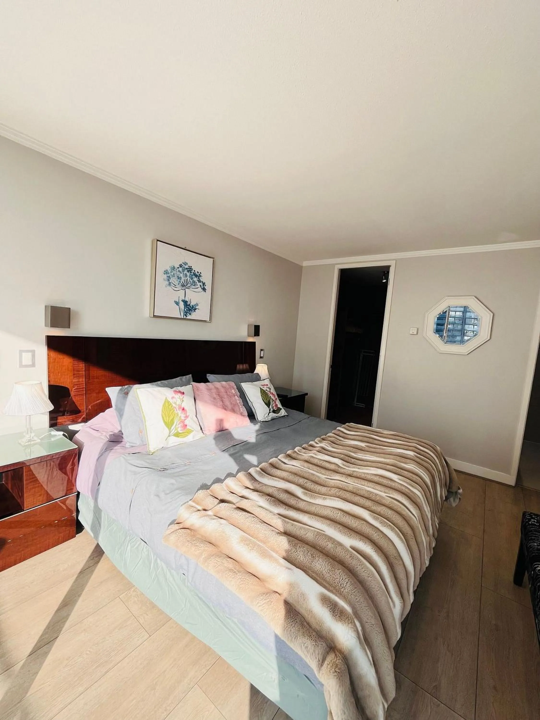 Exclusivo y Seguro Departamento Parque Arauco Las Condes