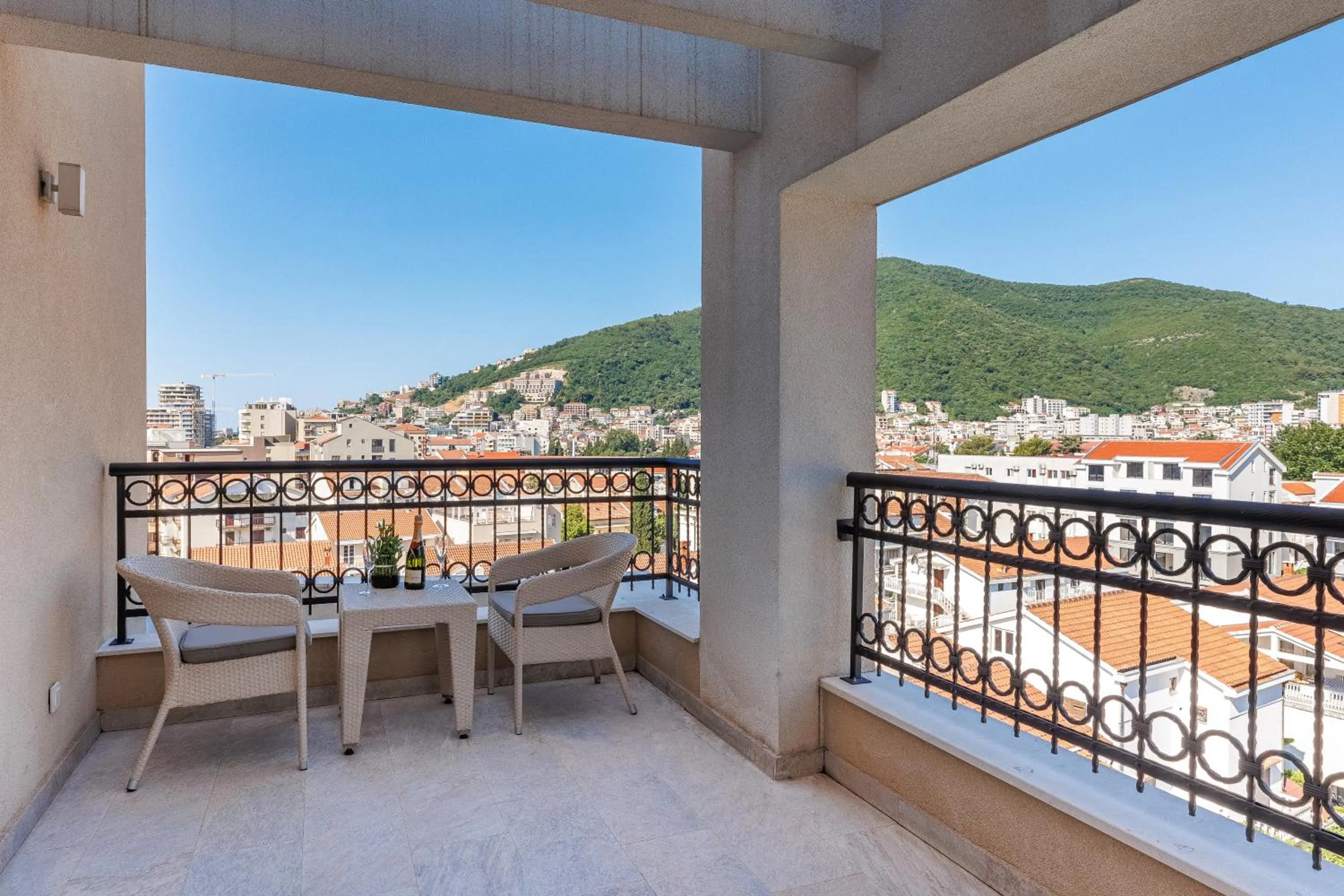 Hotel Kadmo by Aycon