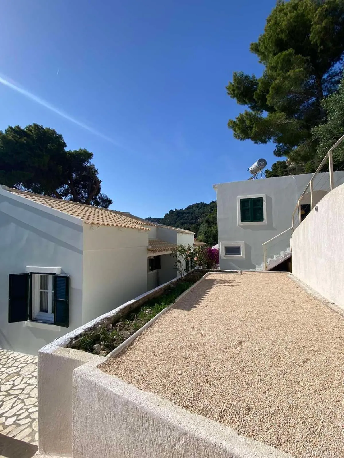 Property building in Vicky's Panoramic View Apartments